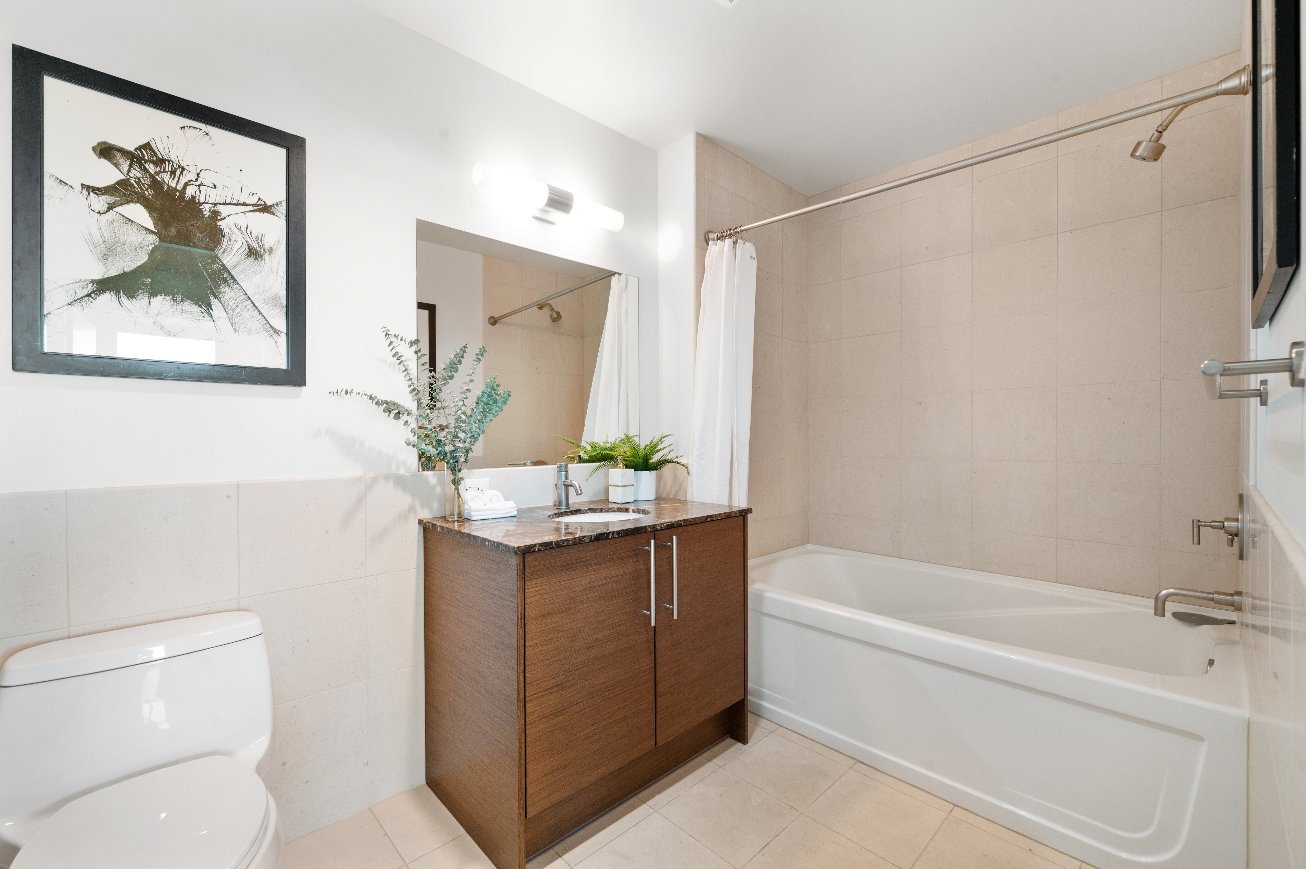 301 Main St #26C