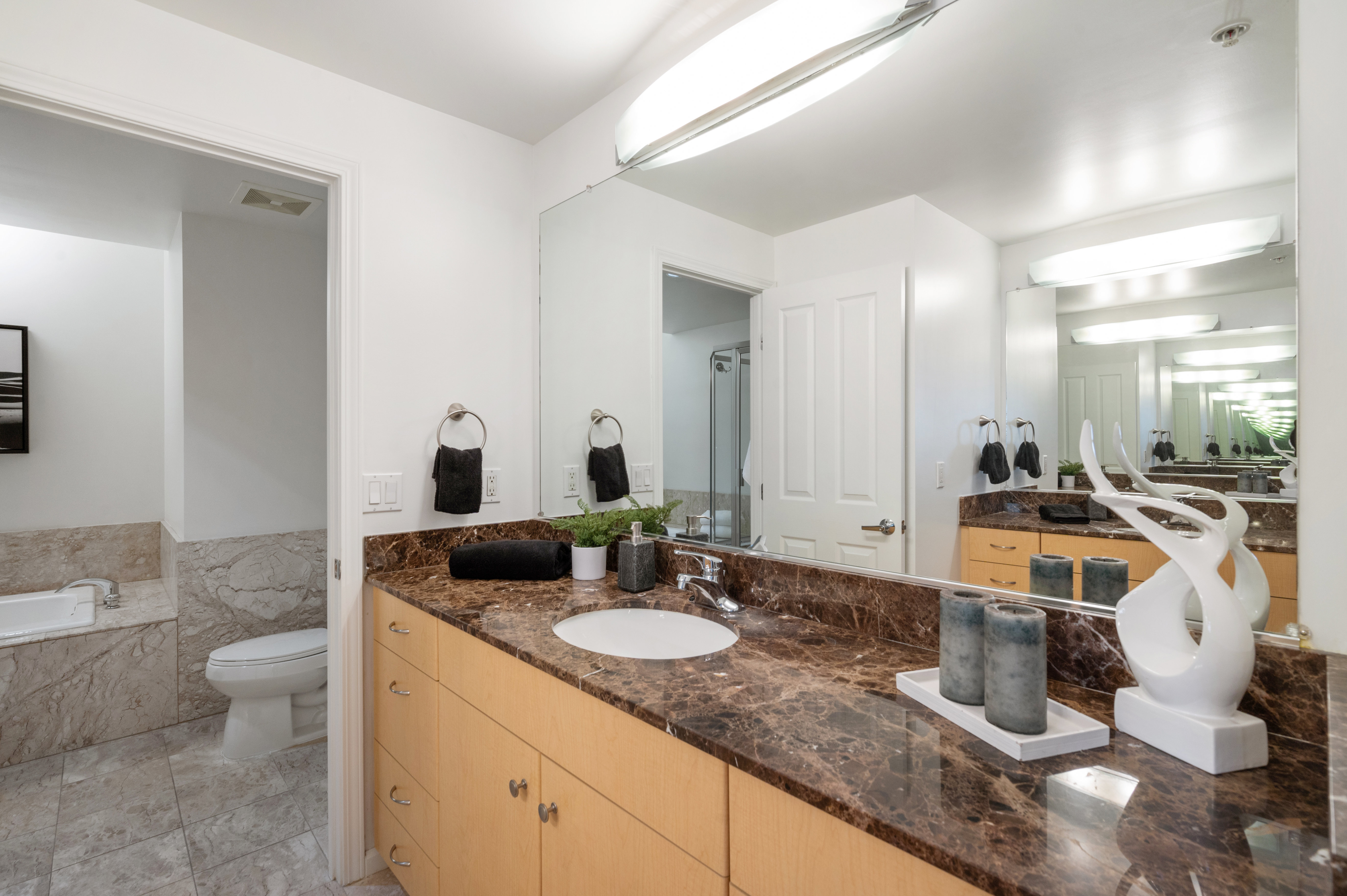 140 S Van Ness Ave #801