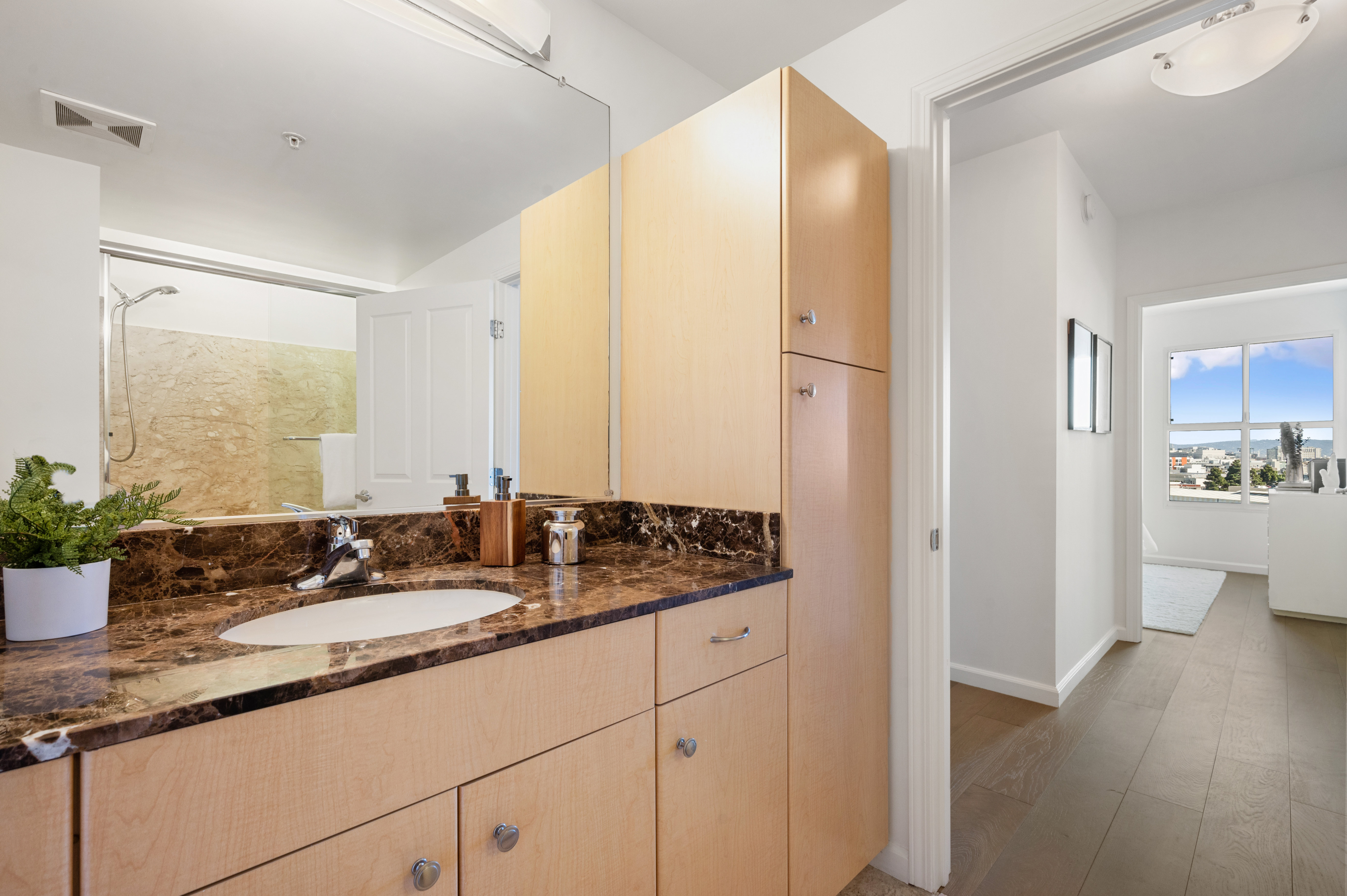 140 S Van Ness Ave #801
