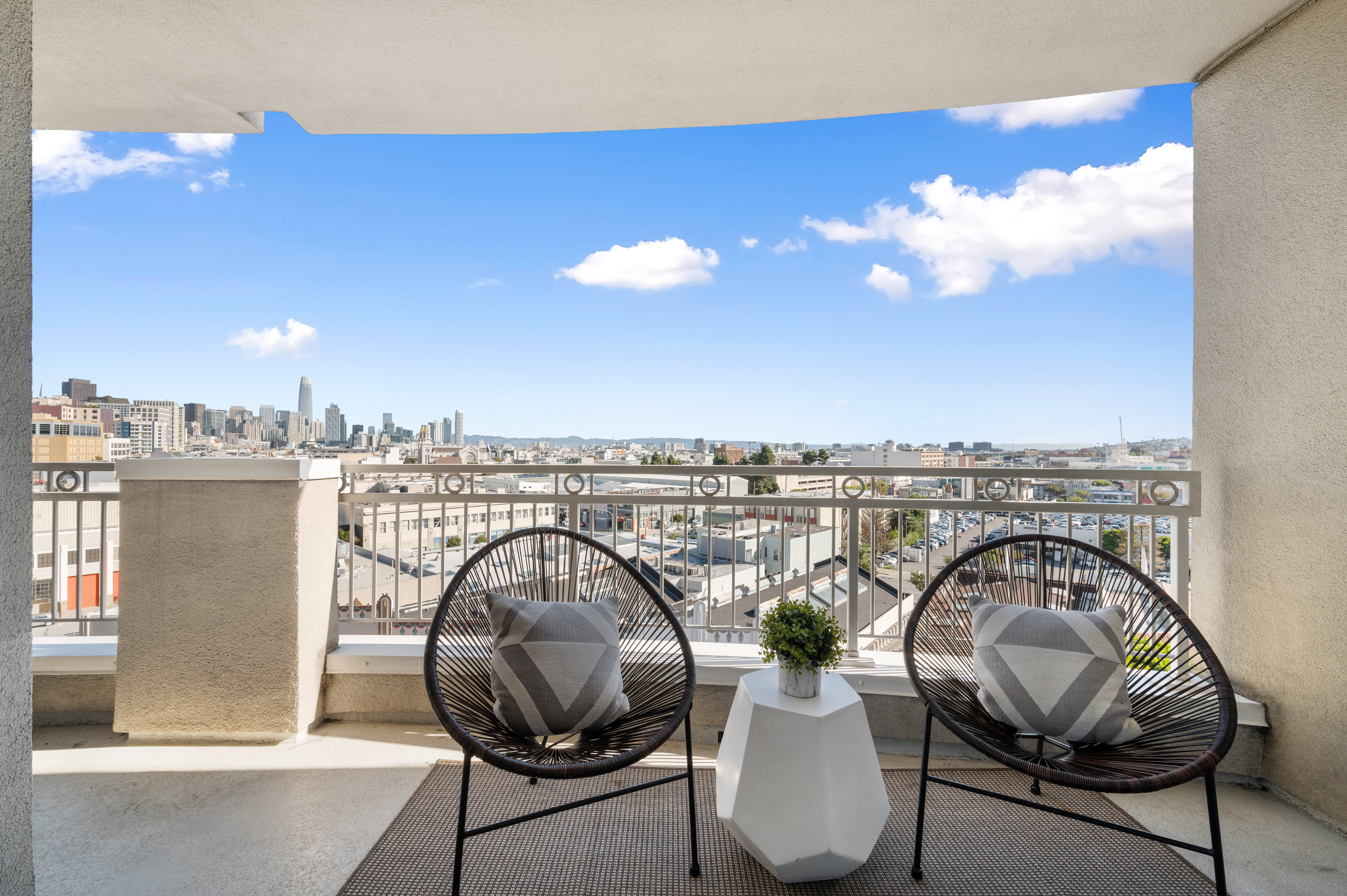 140 S Van Ness Ave #801