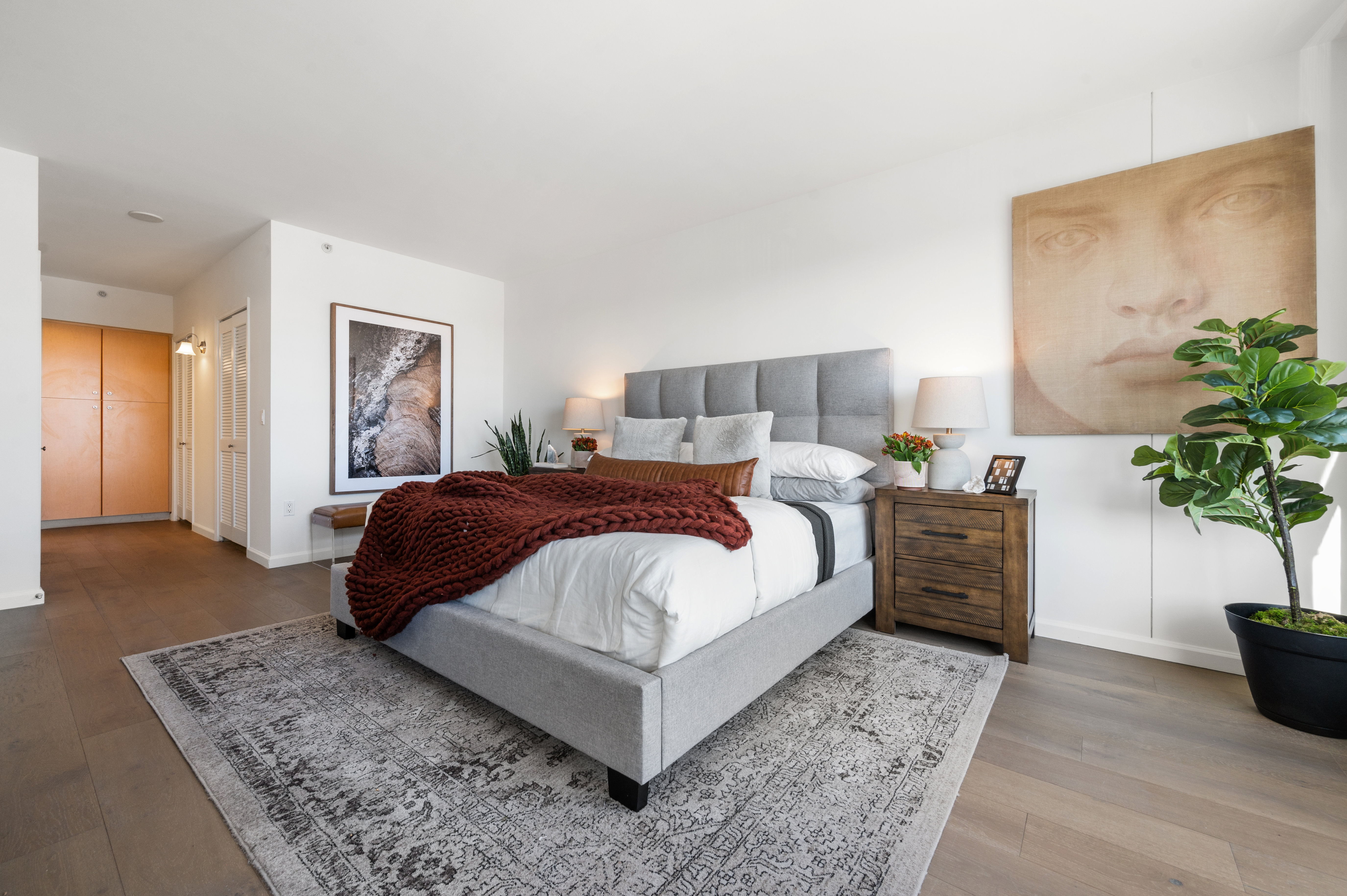 140 S Van Ness Ave #801