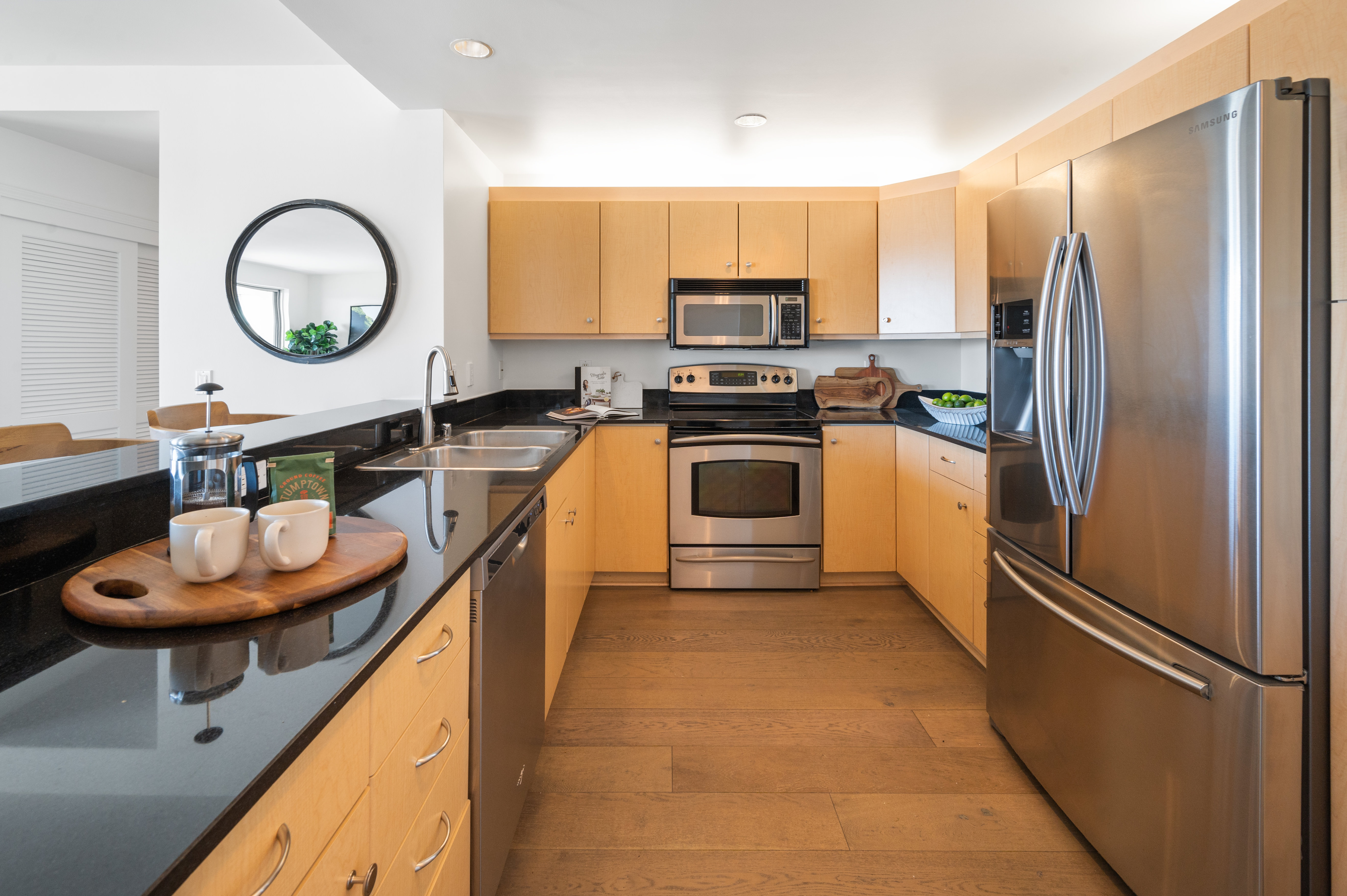 140 S Van Ness Ave #801
