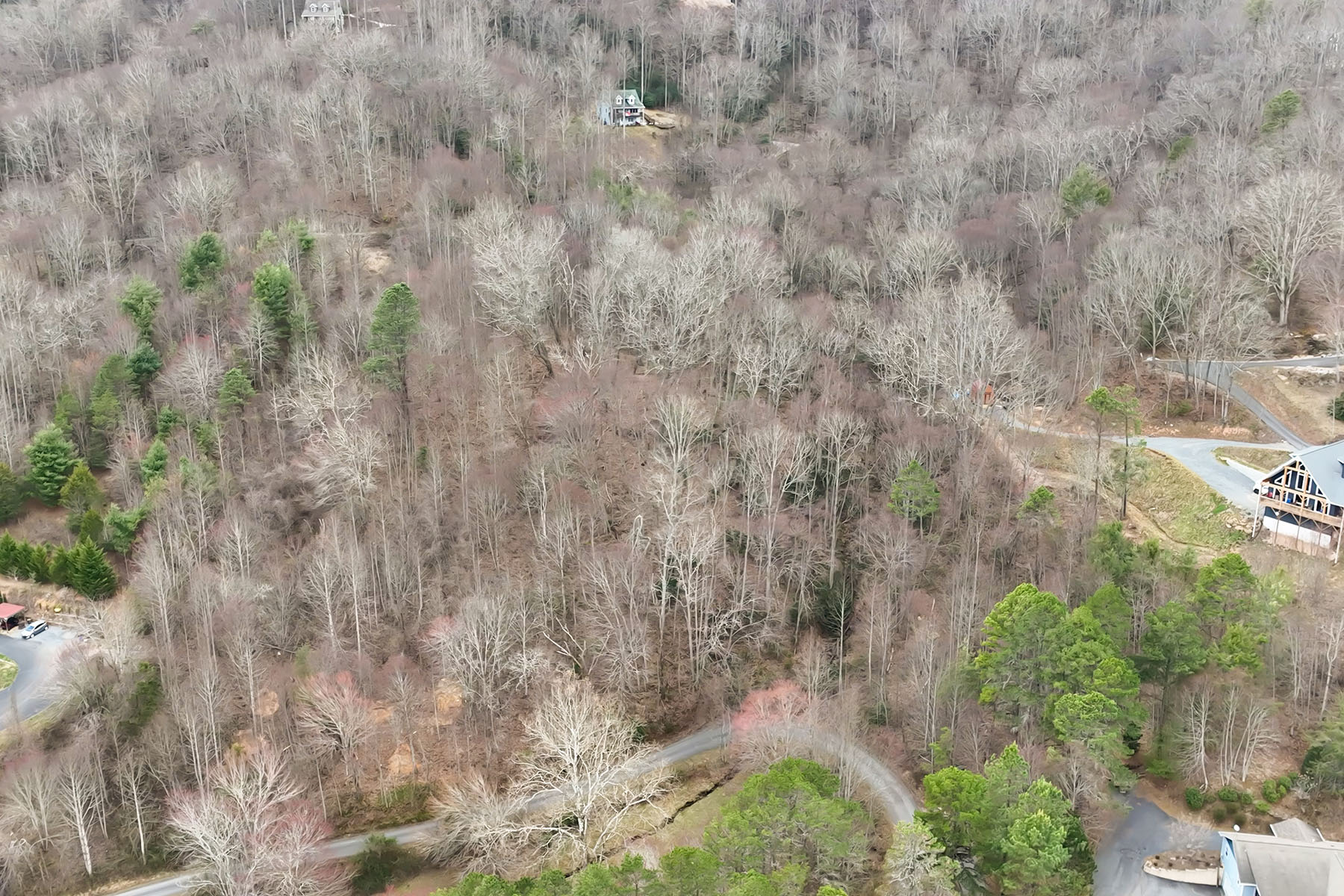 999 Coyote Hollow Road , 39