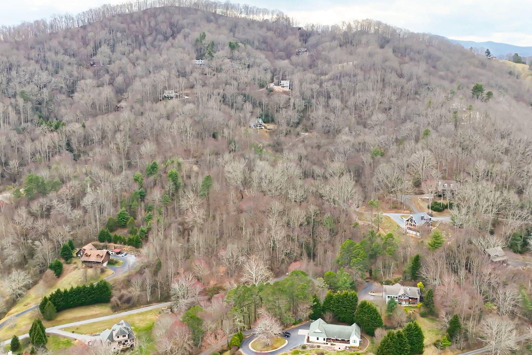 999 Coyote Hollow Road , 39