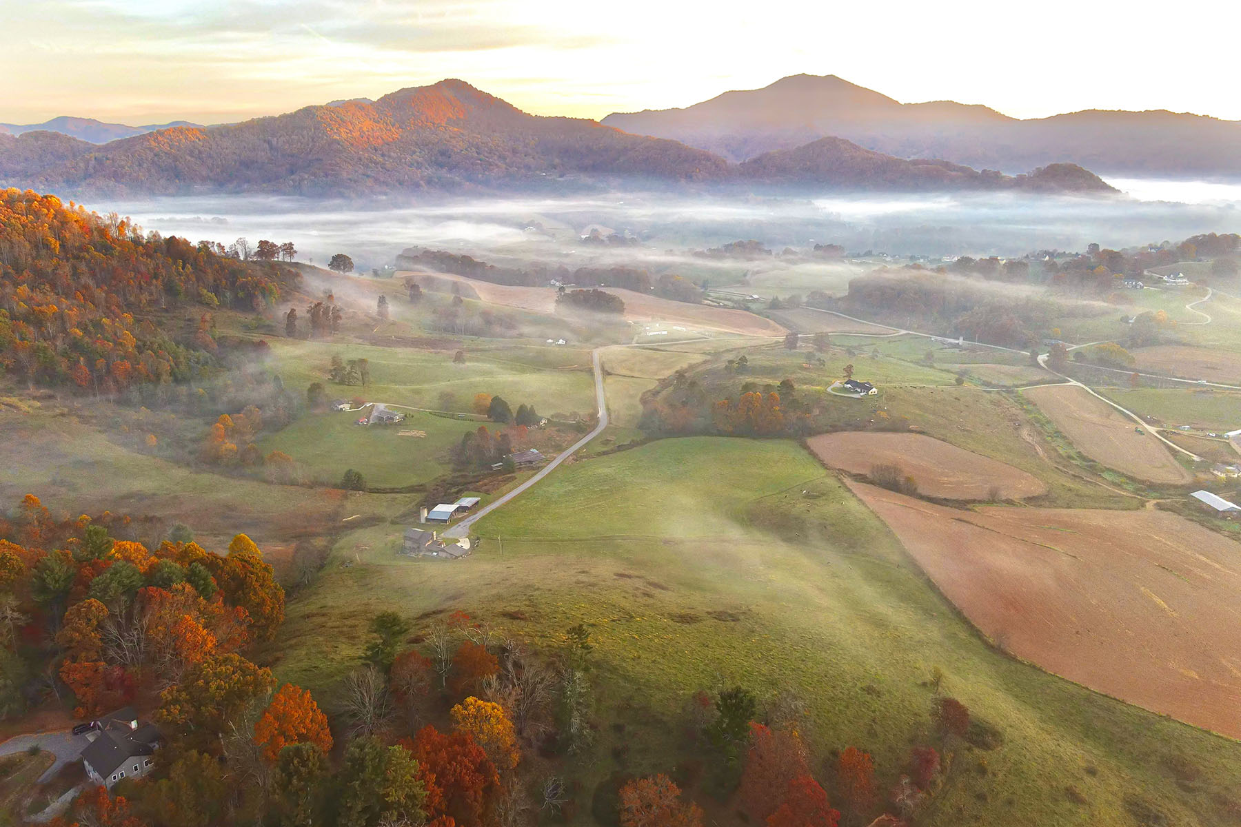 999 Coyote Hollow Road , 39