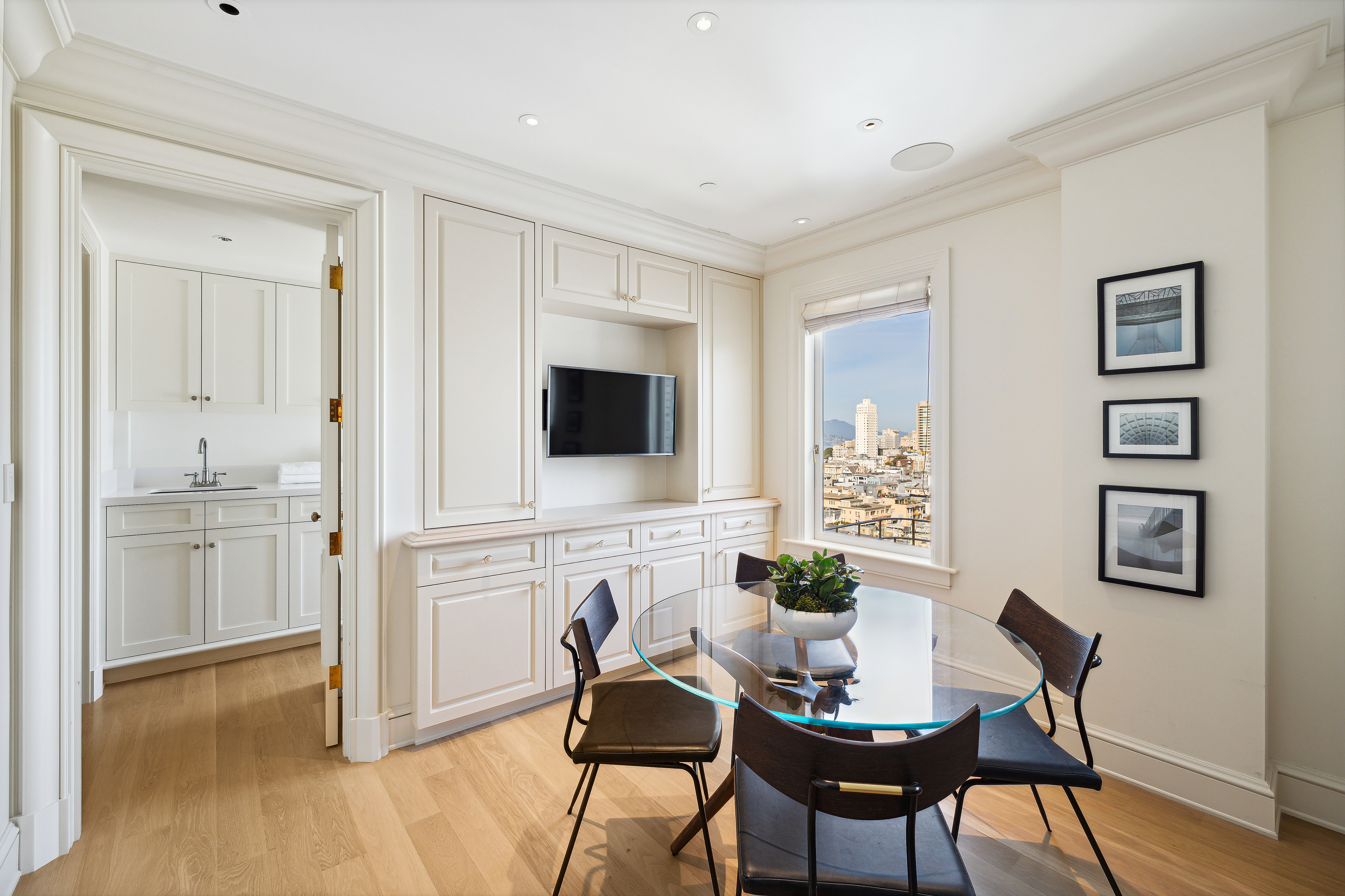 1100 Sacramento Street Penthouse 1002 