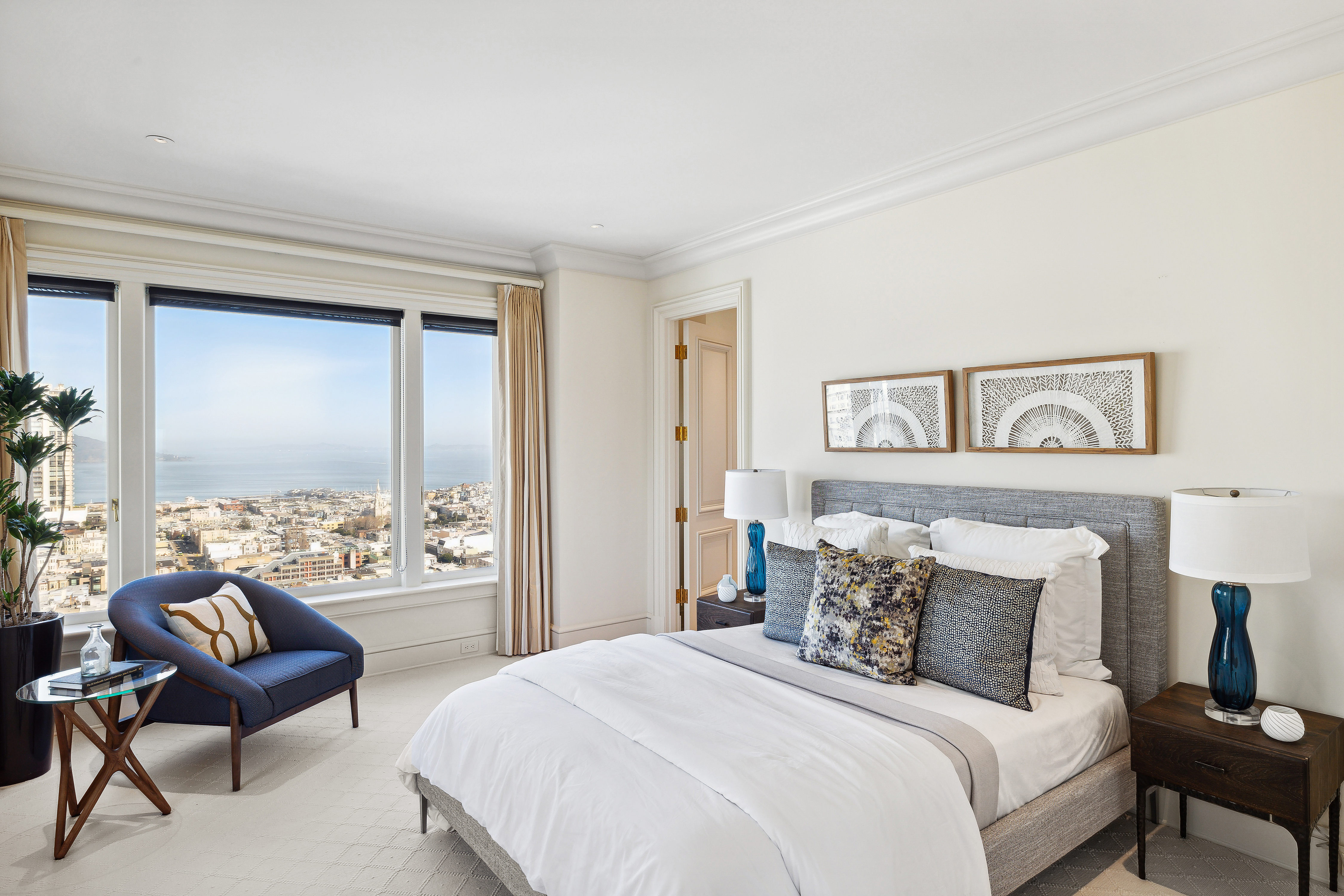 1100 Sacramento Street Penthouse 1002 