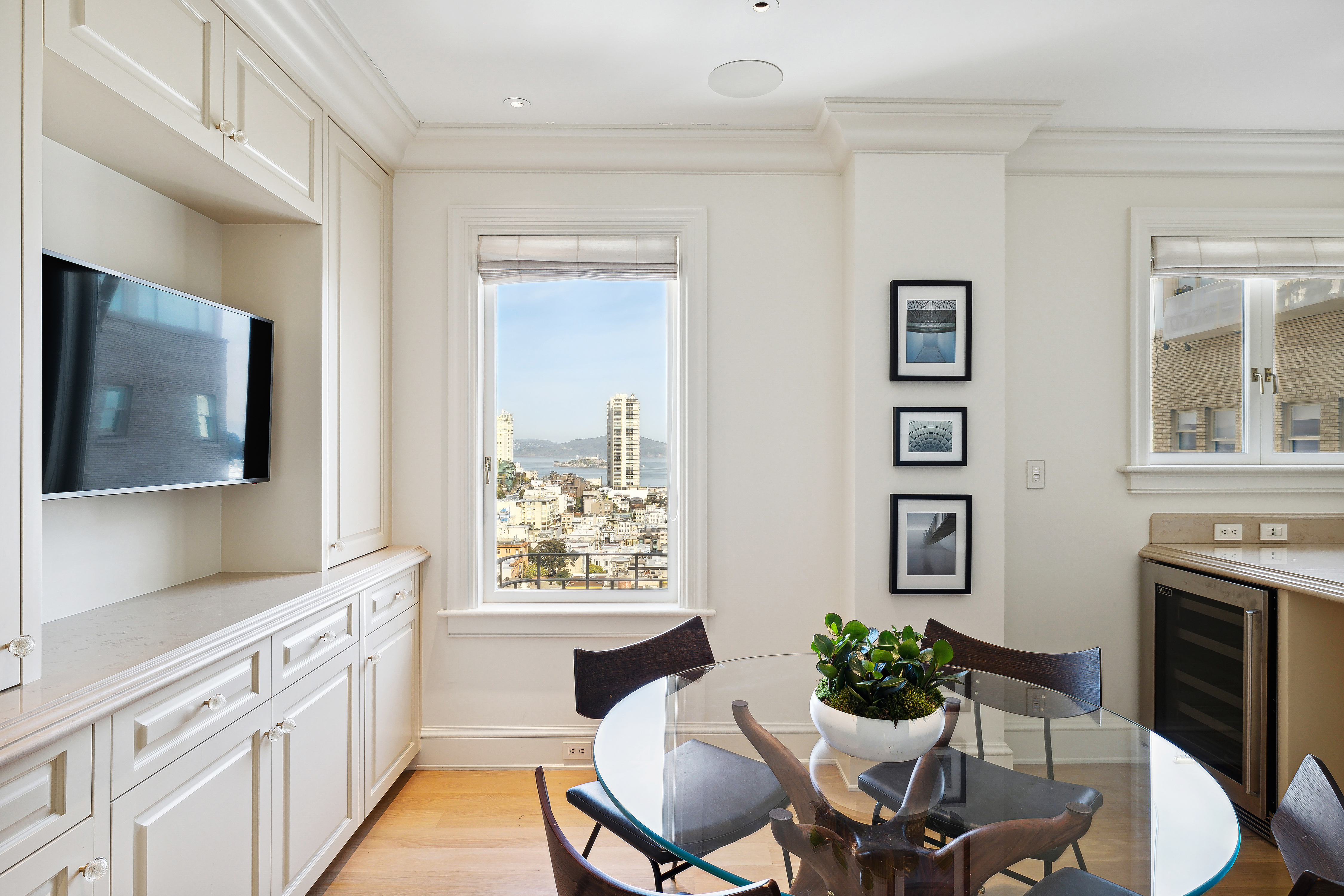 1100 Sacramento Street Penthouse 1002 