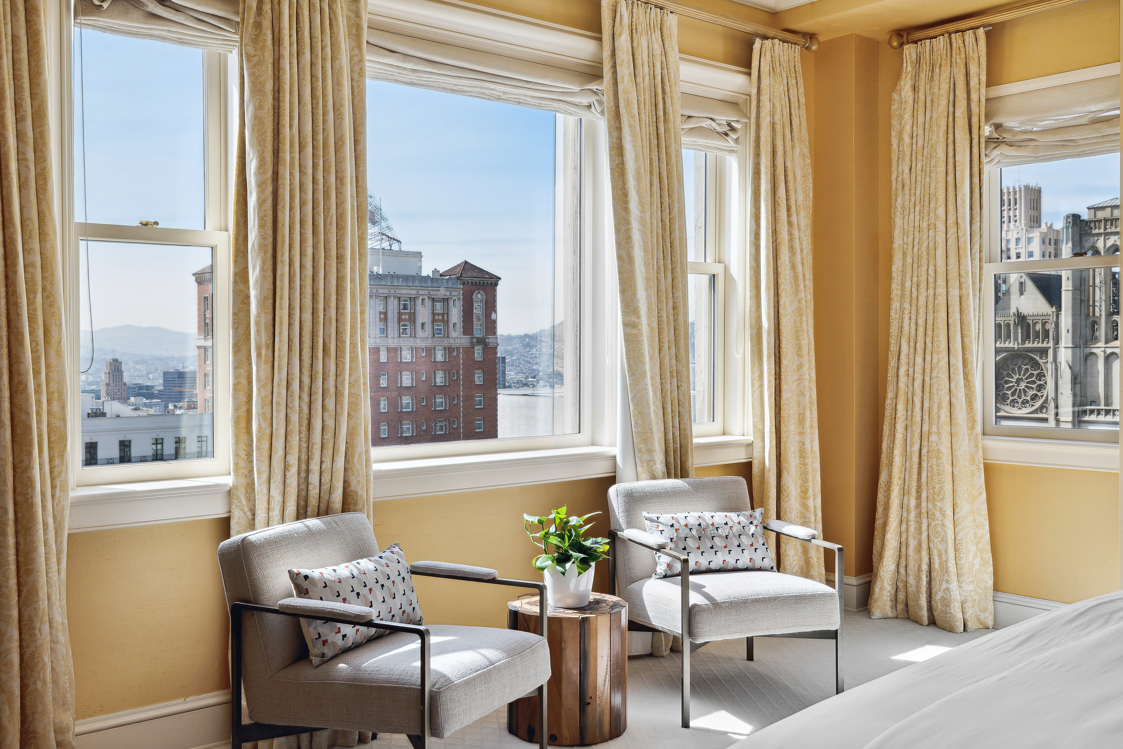 1100 Sacramento Street Penthouse 1002 