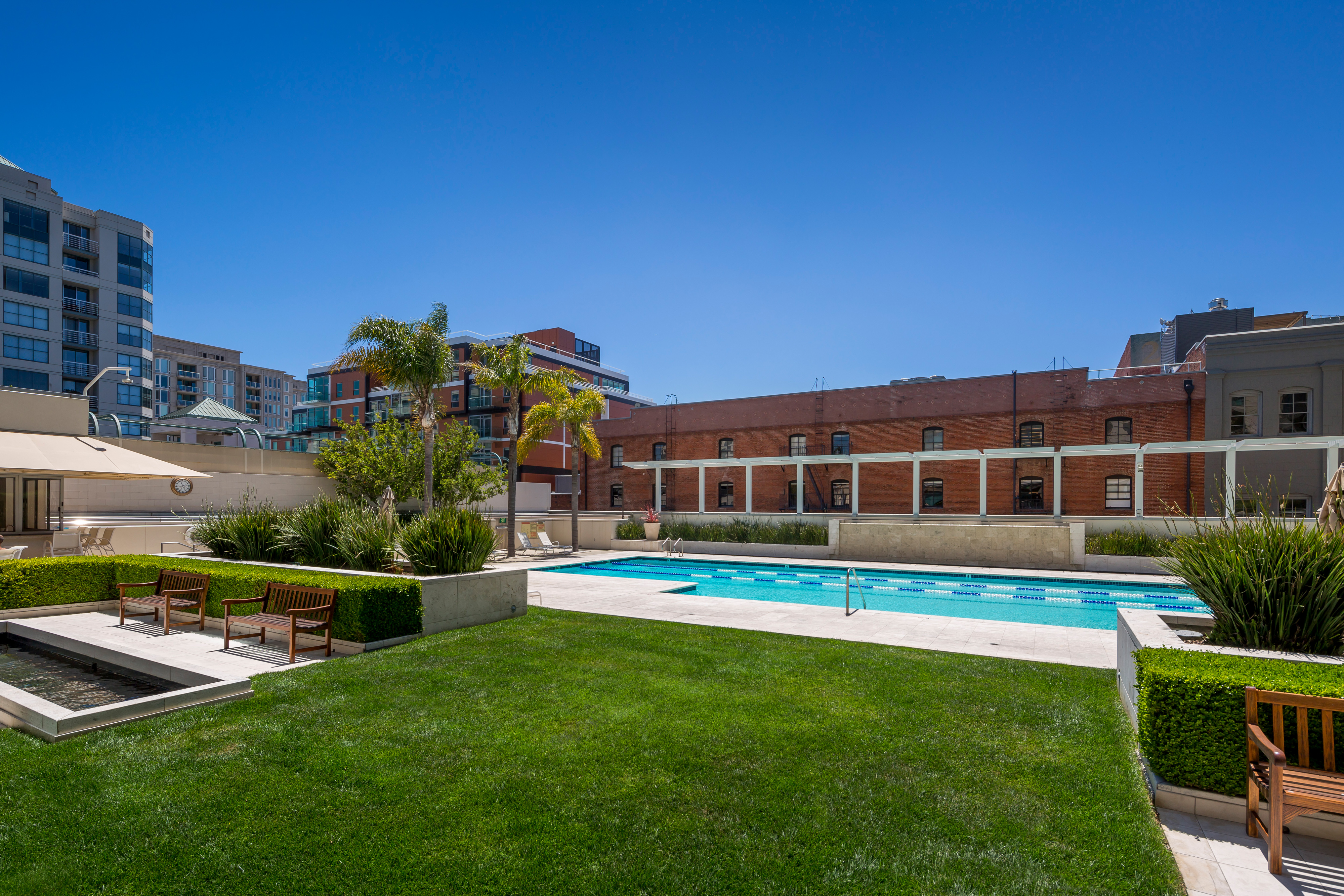 219 Brannan St #16H