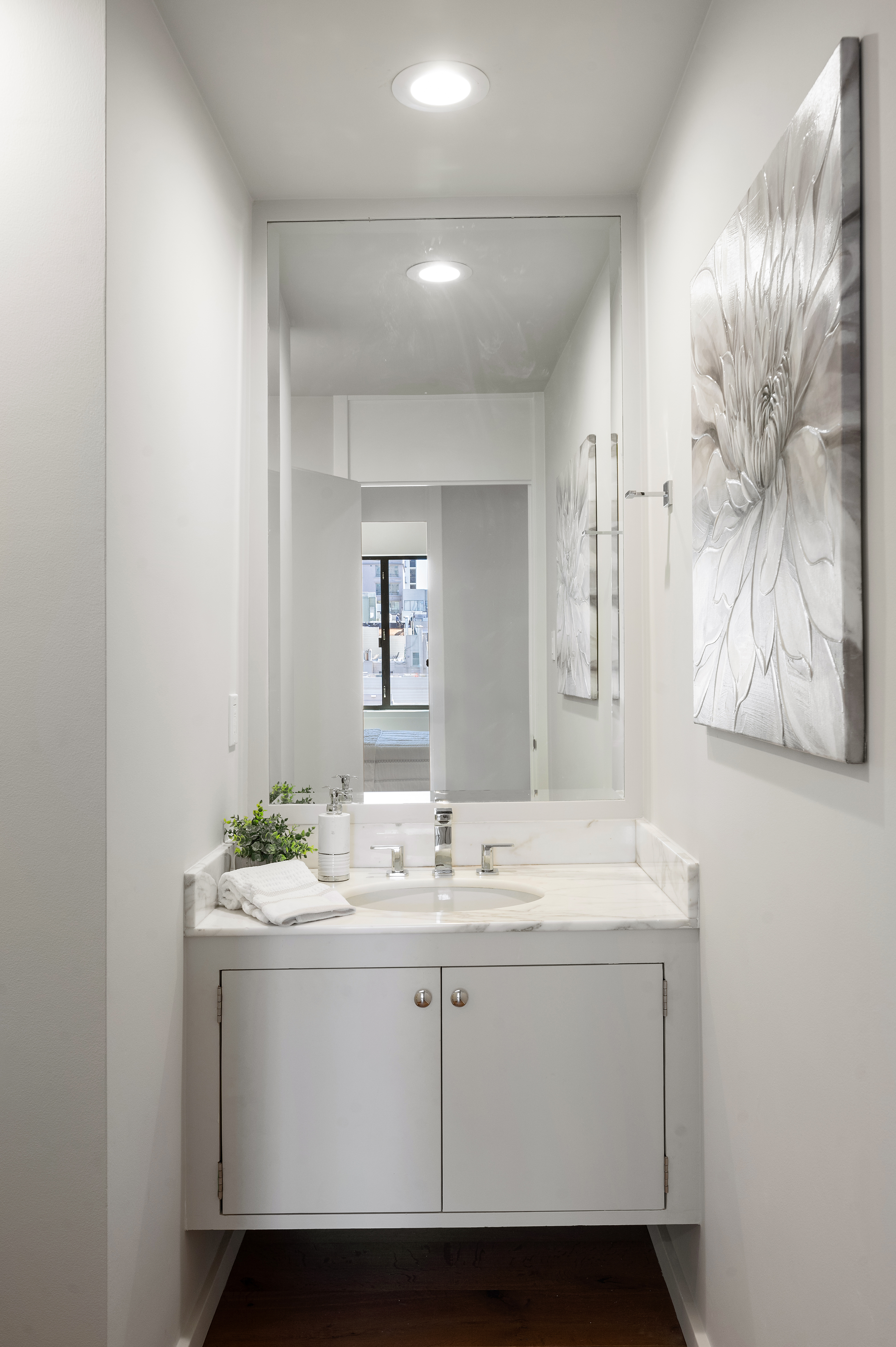 1170 Sacramento St #5A