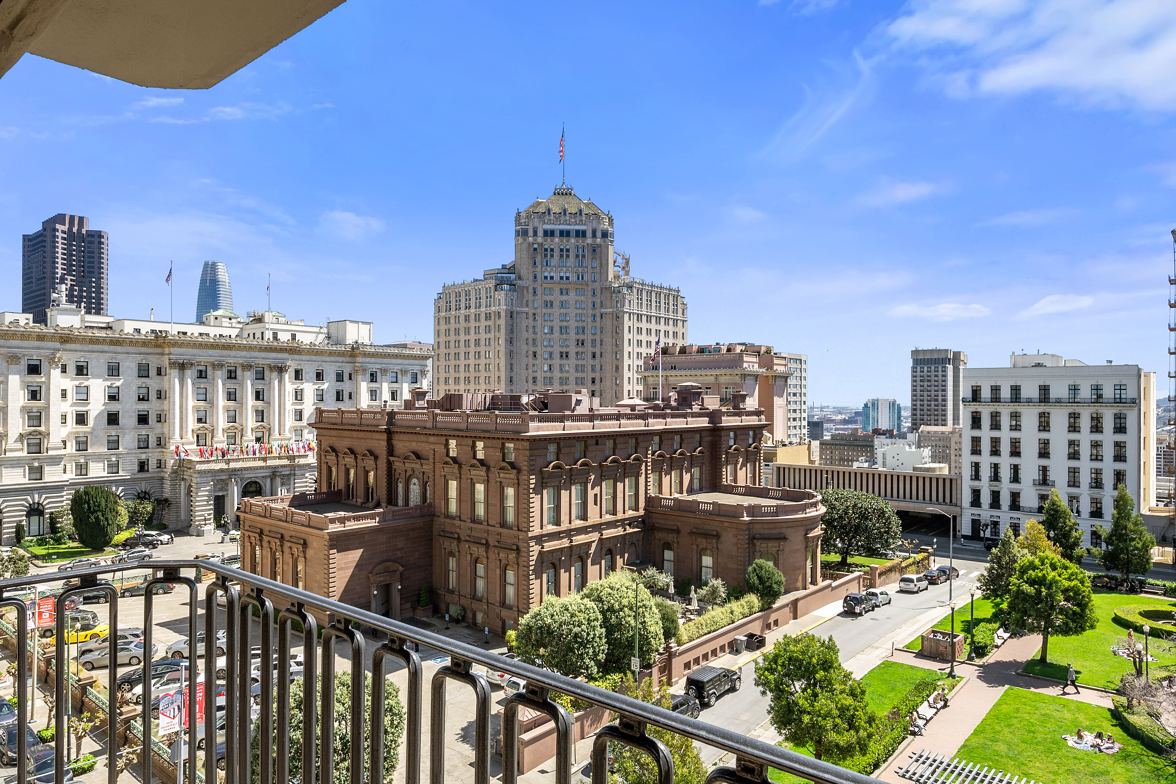 1170 Sacramento St #5A