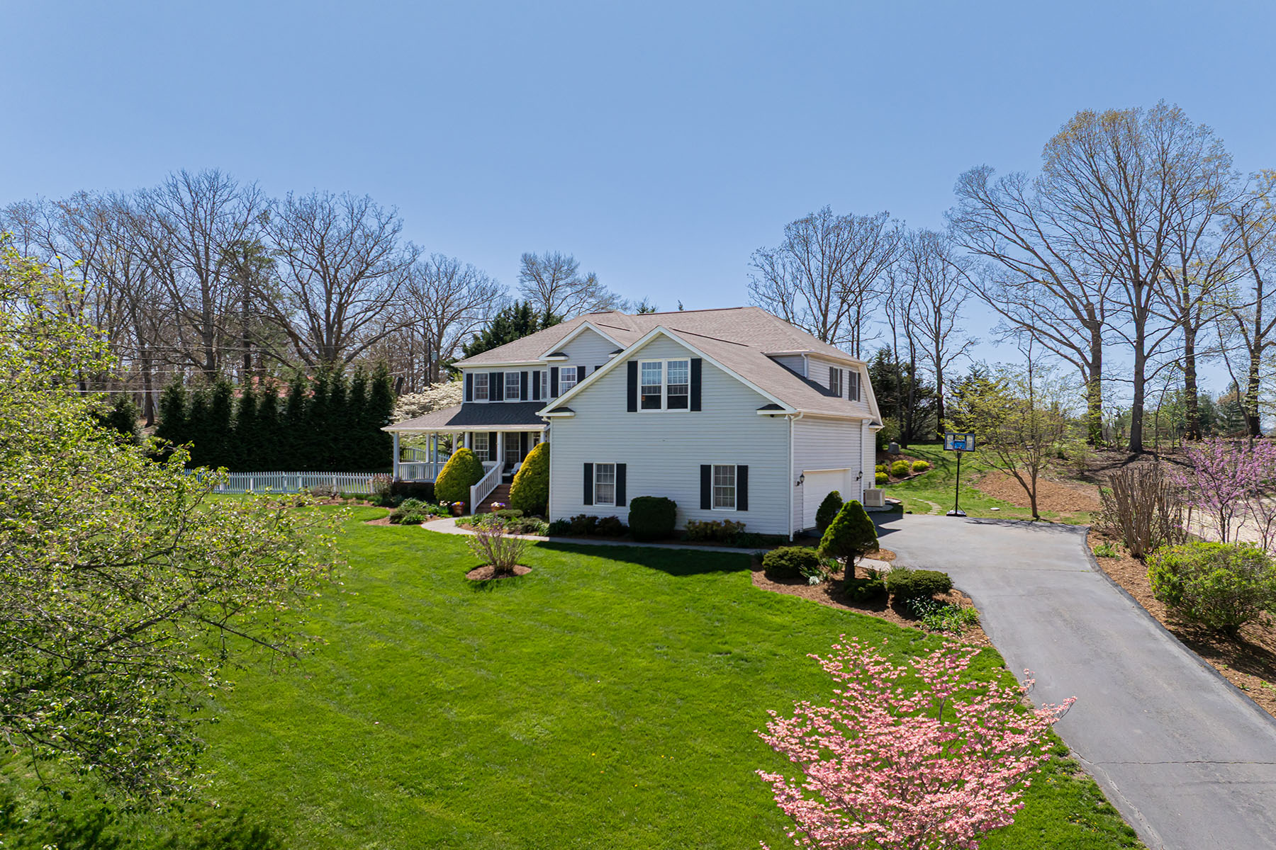9 Meadow Glen Drive