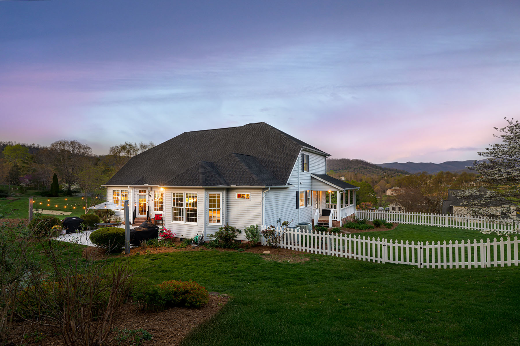 9 Meadow Glen Drive