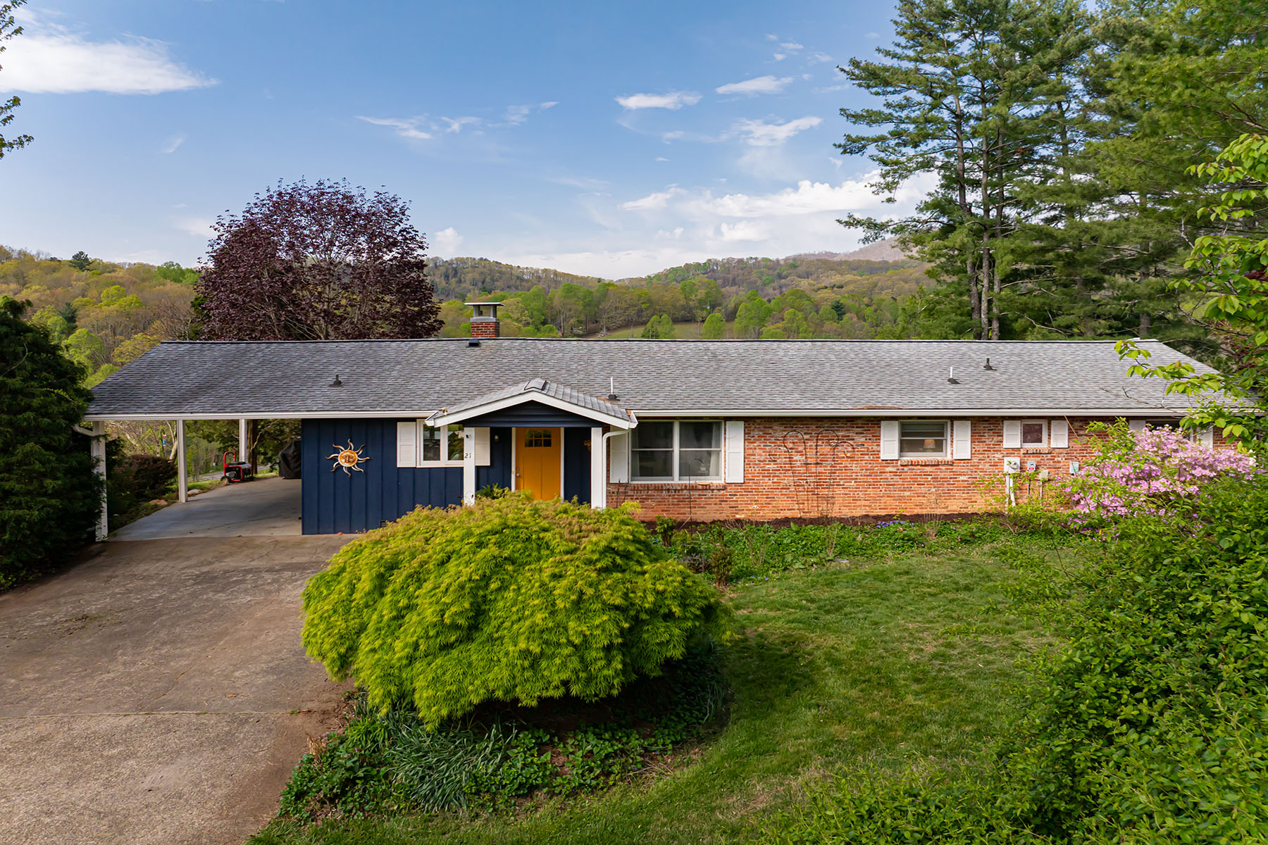 21 Pinnacle Pine Trail