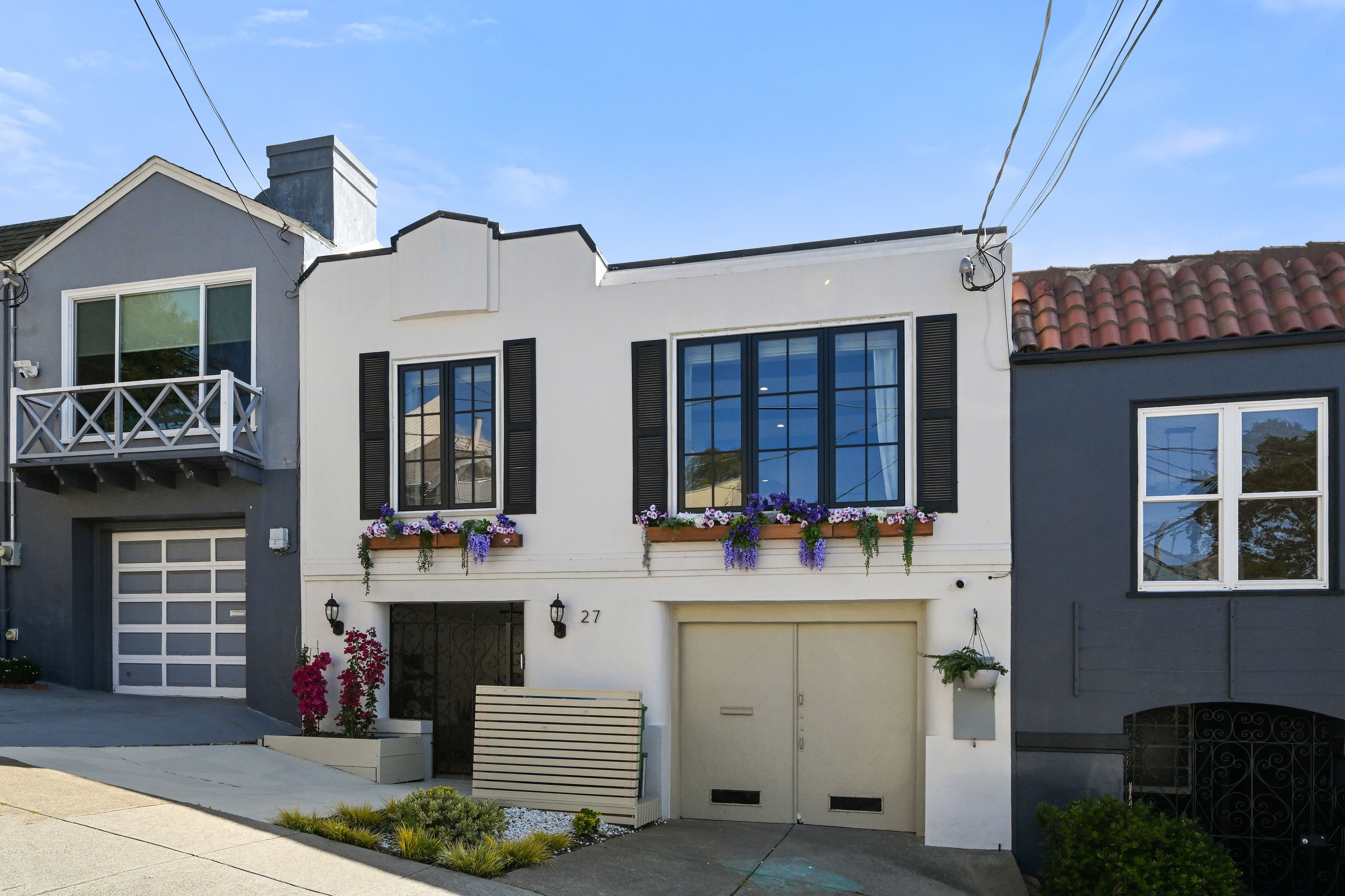27 Arnold Avenue