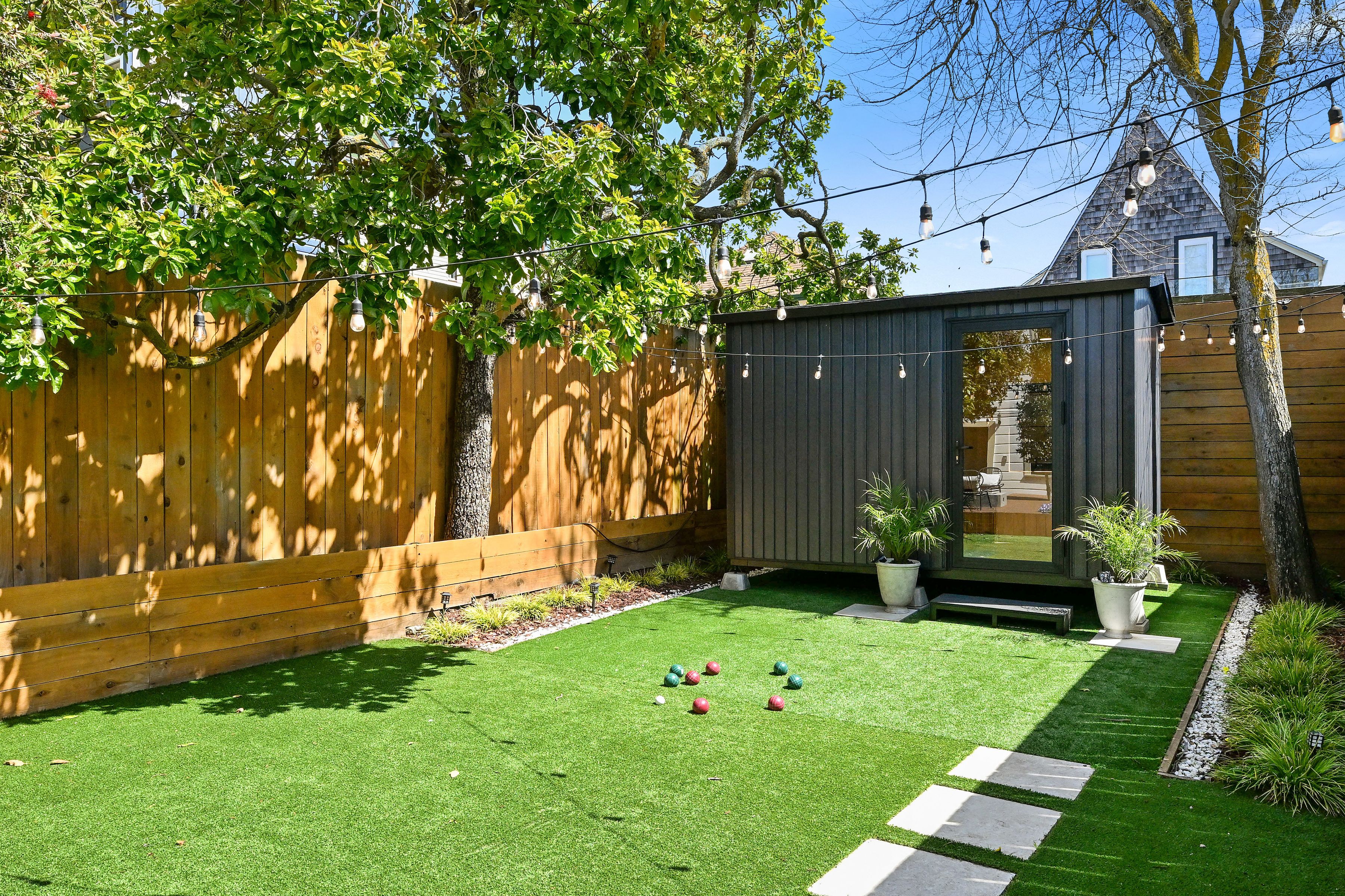 27 Arnold Avenue