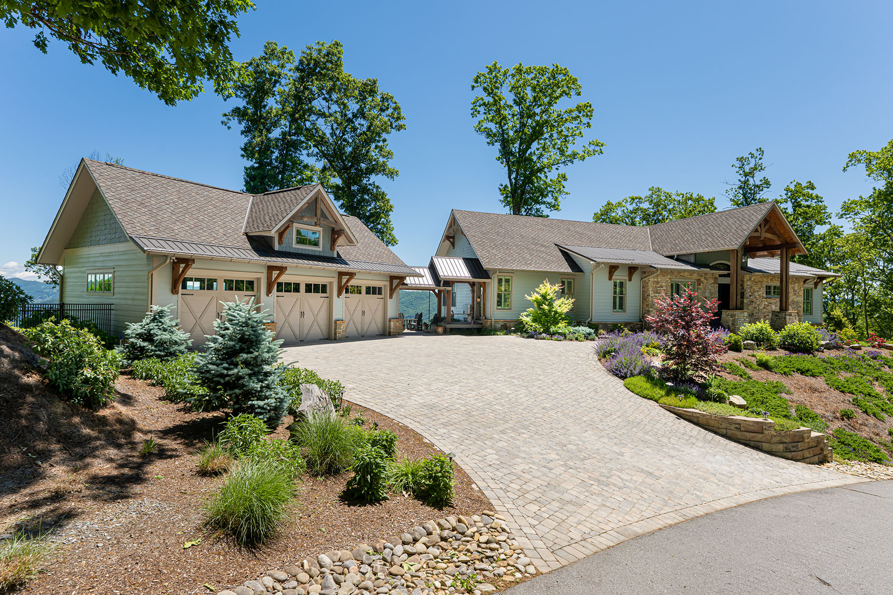 442 Signature Row Boulevard