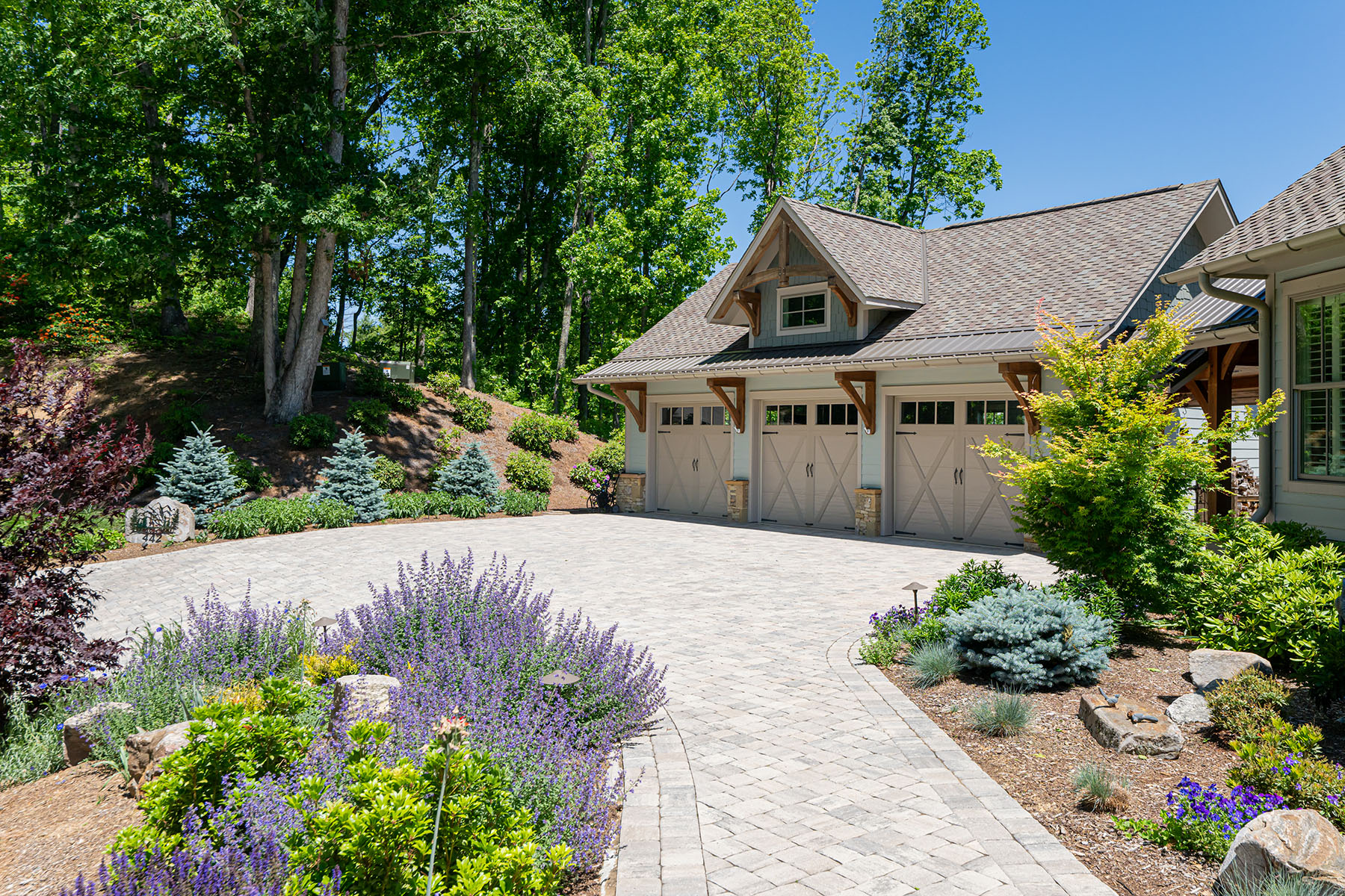 442 Signature Row Boulevard