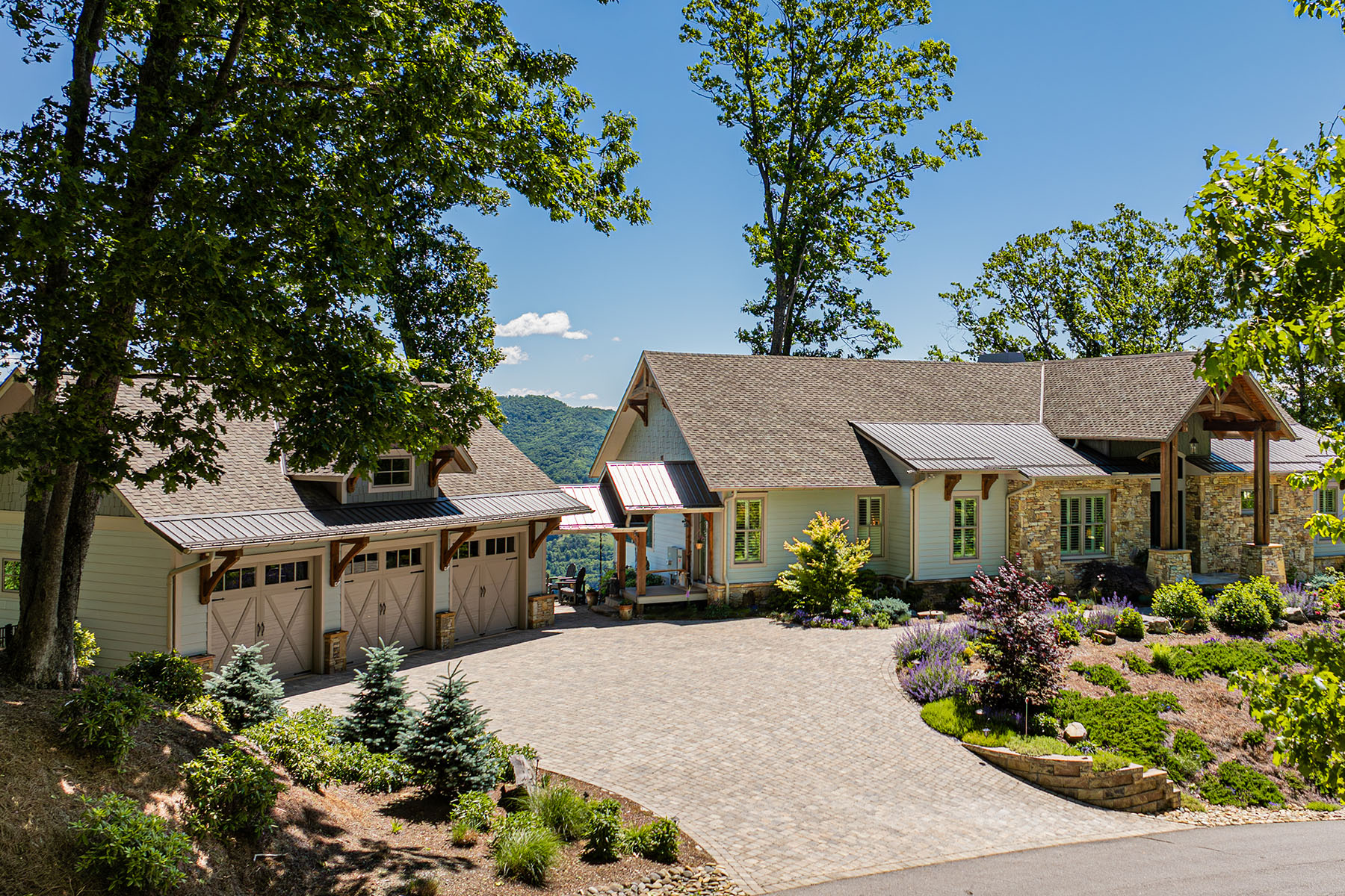 442 Signature Row Boulevard