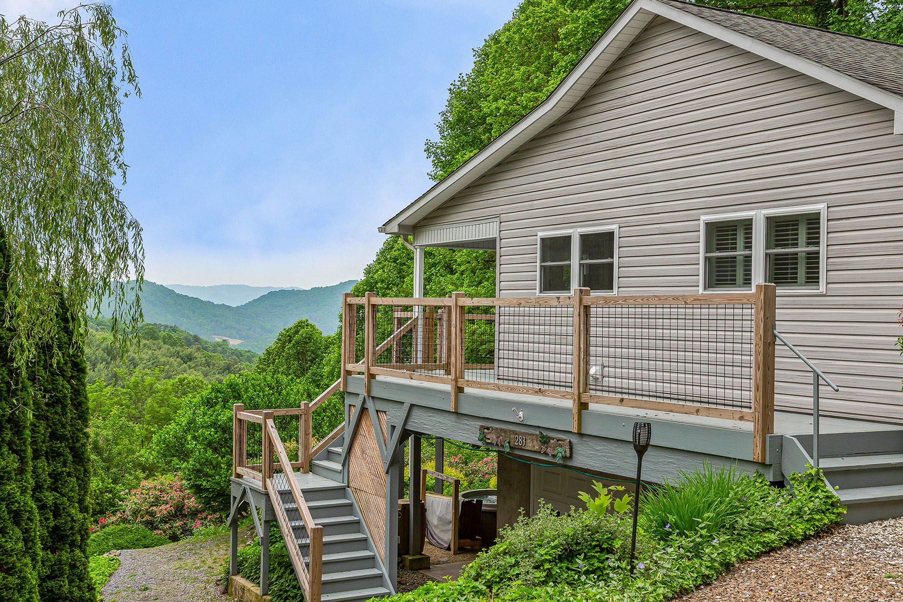 283 Grapevine Cove