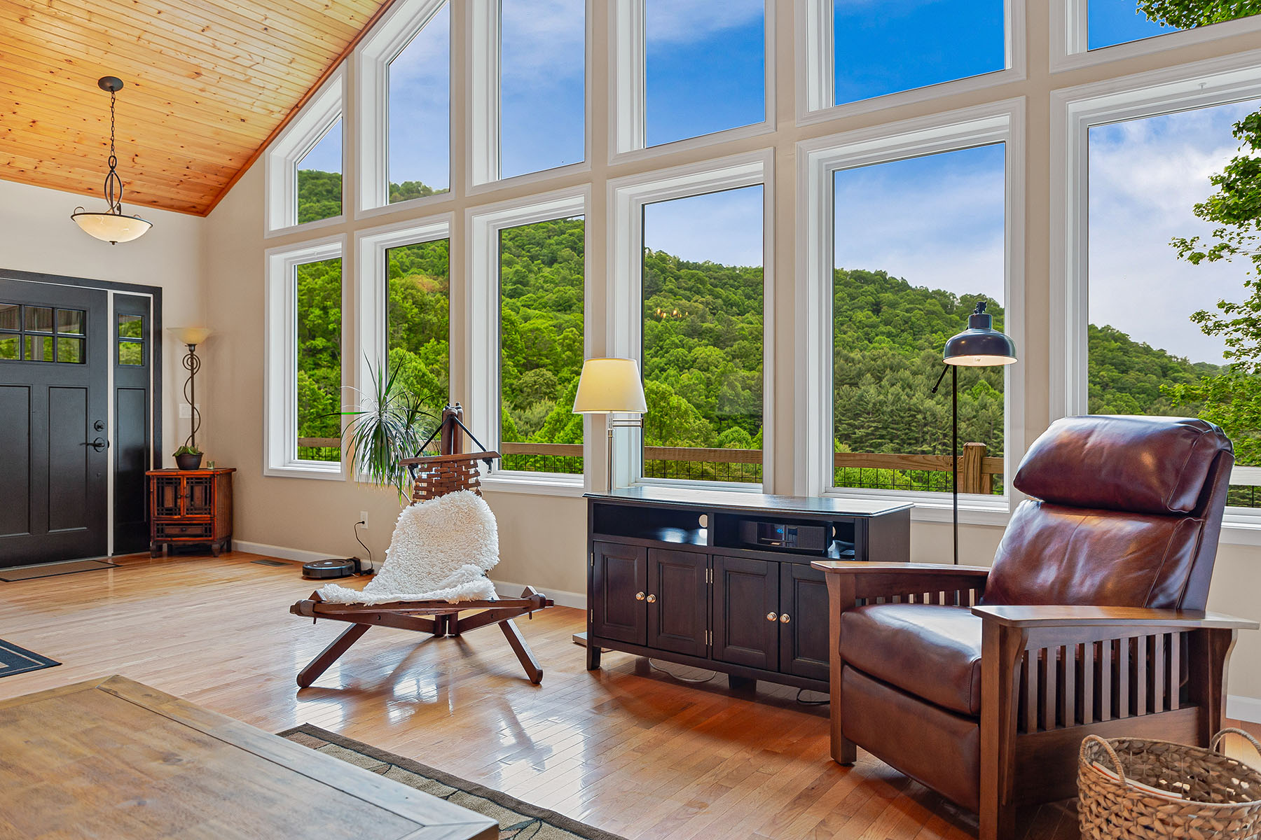 283 Grapevine Cove