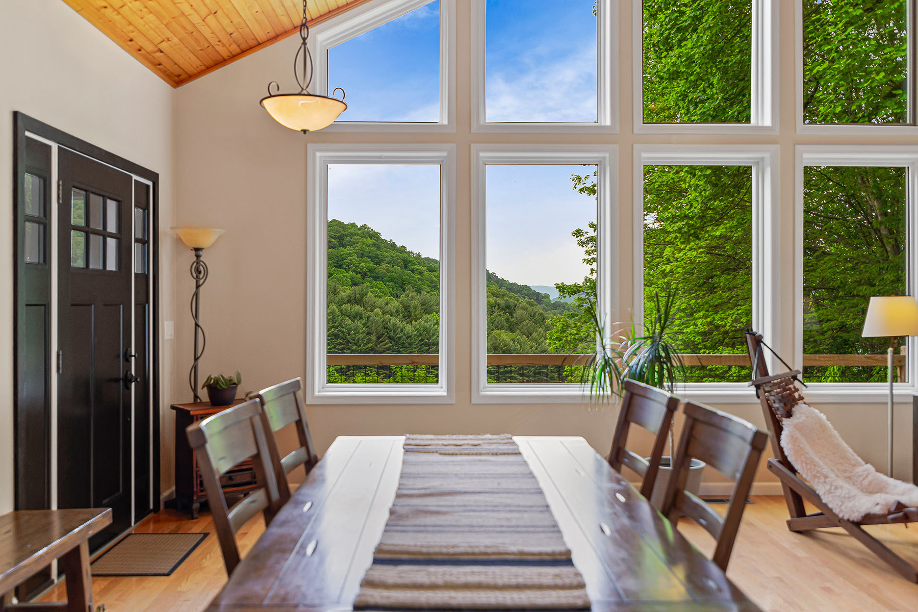 283 Grapevine Cove