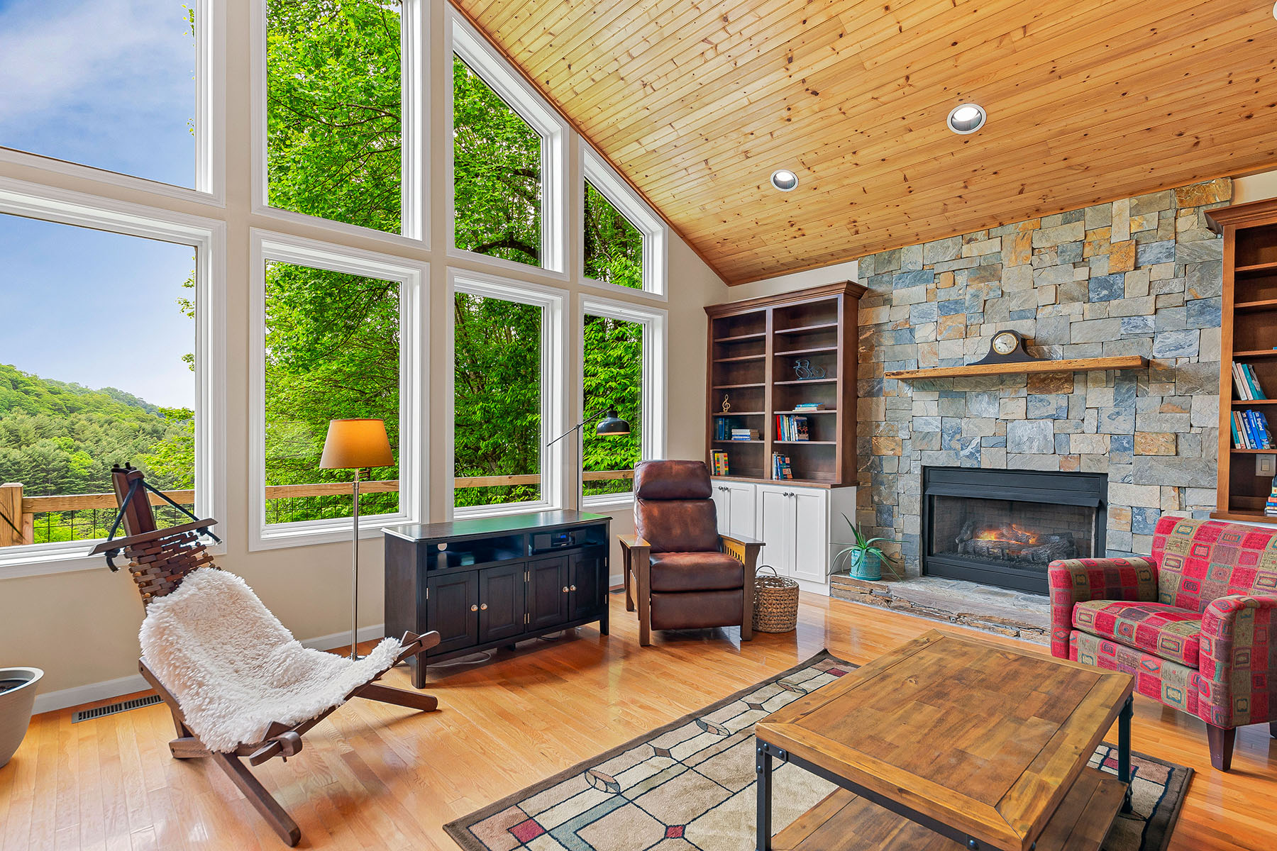 283 Grapevine Cove