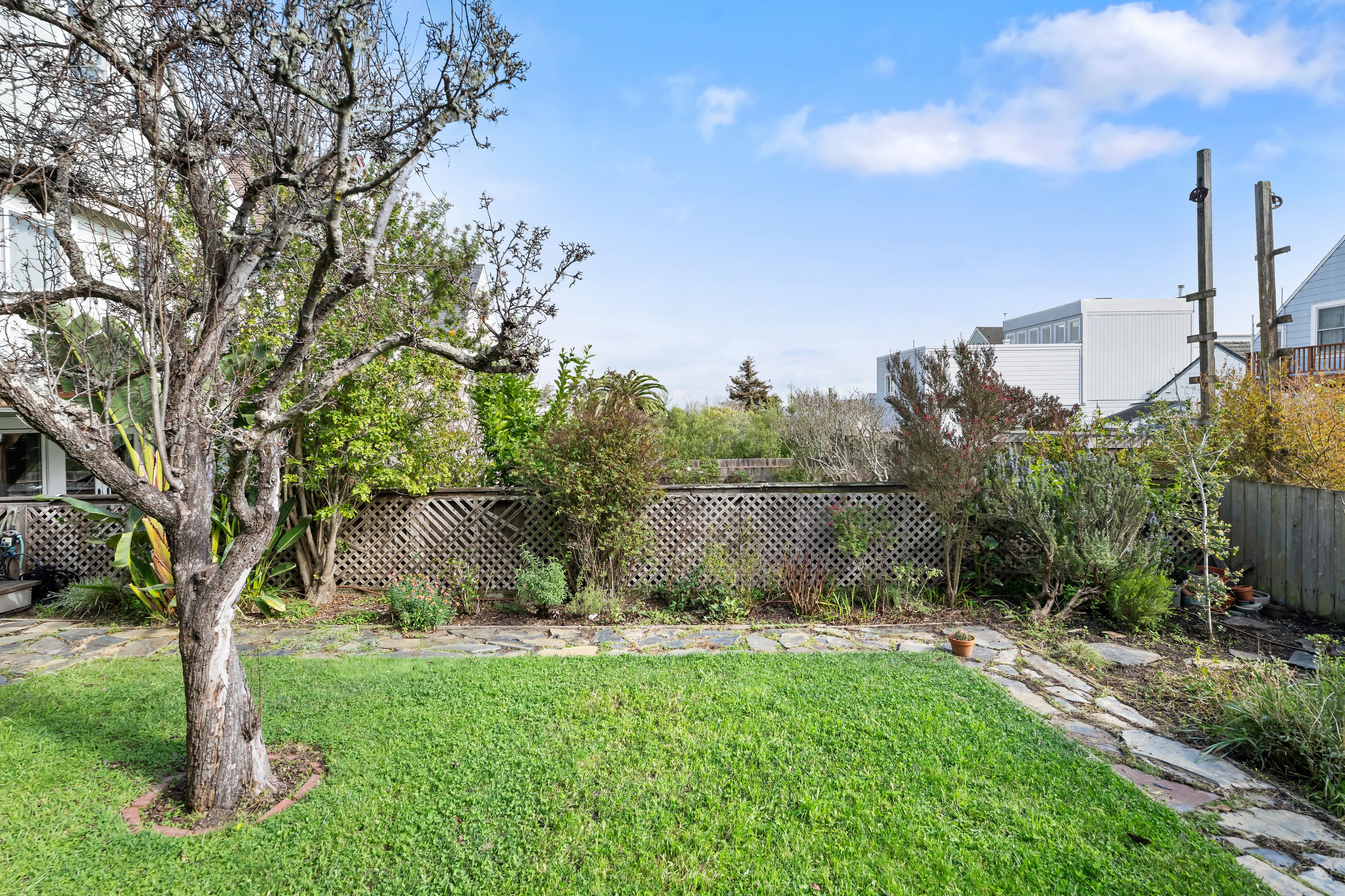 883 Alvarado Street 