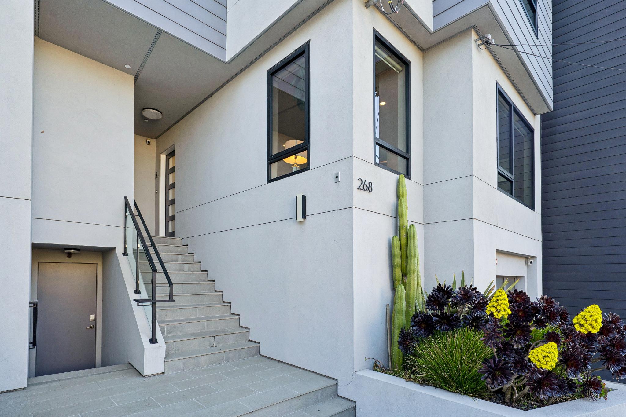 268 Grand View Ave