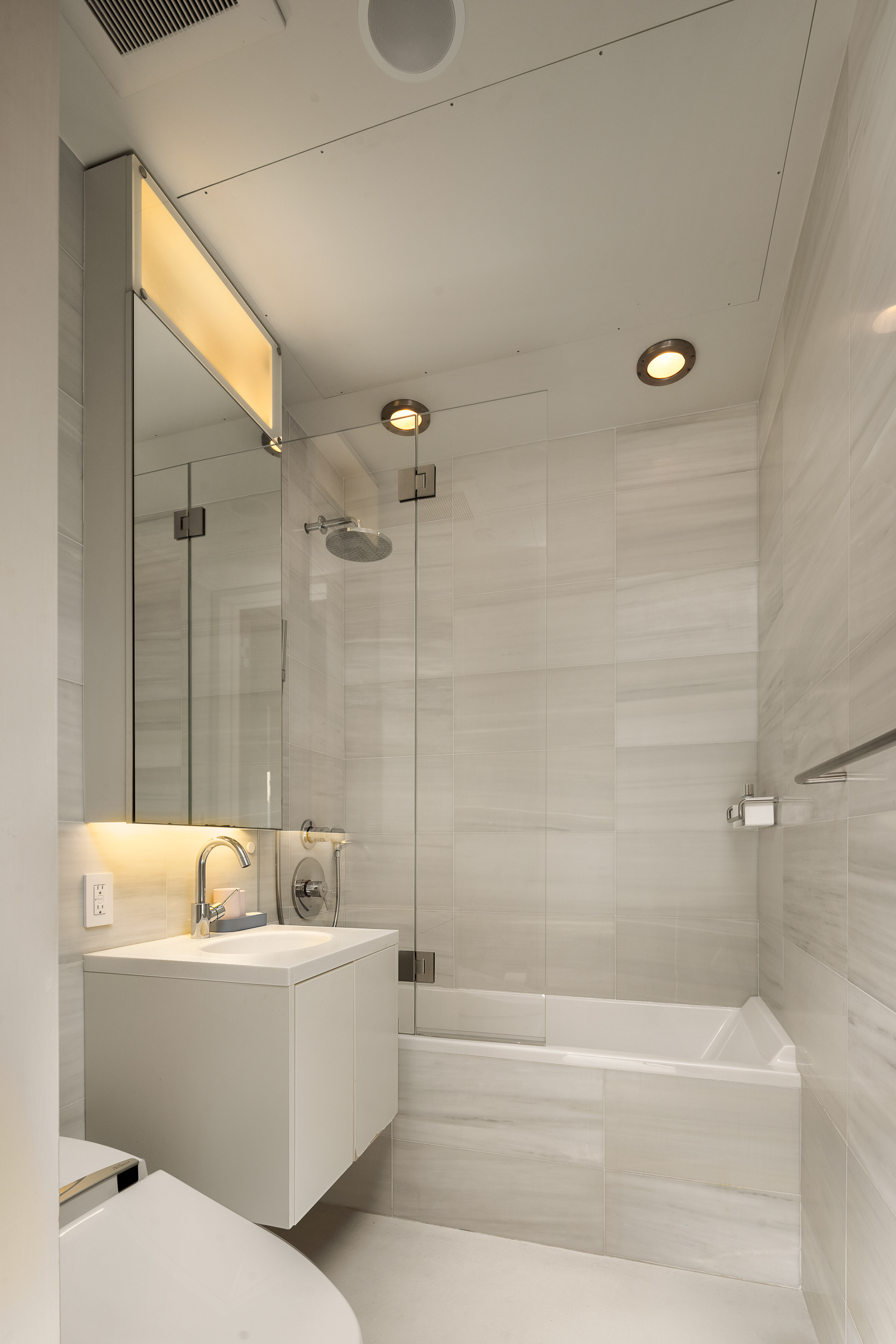 690 Market Street 2402