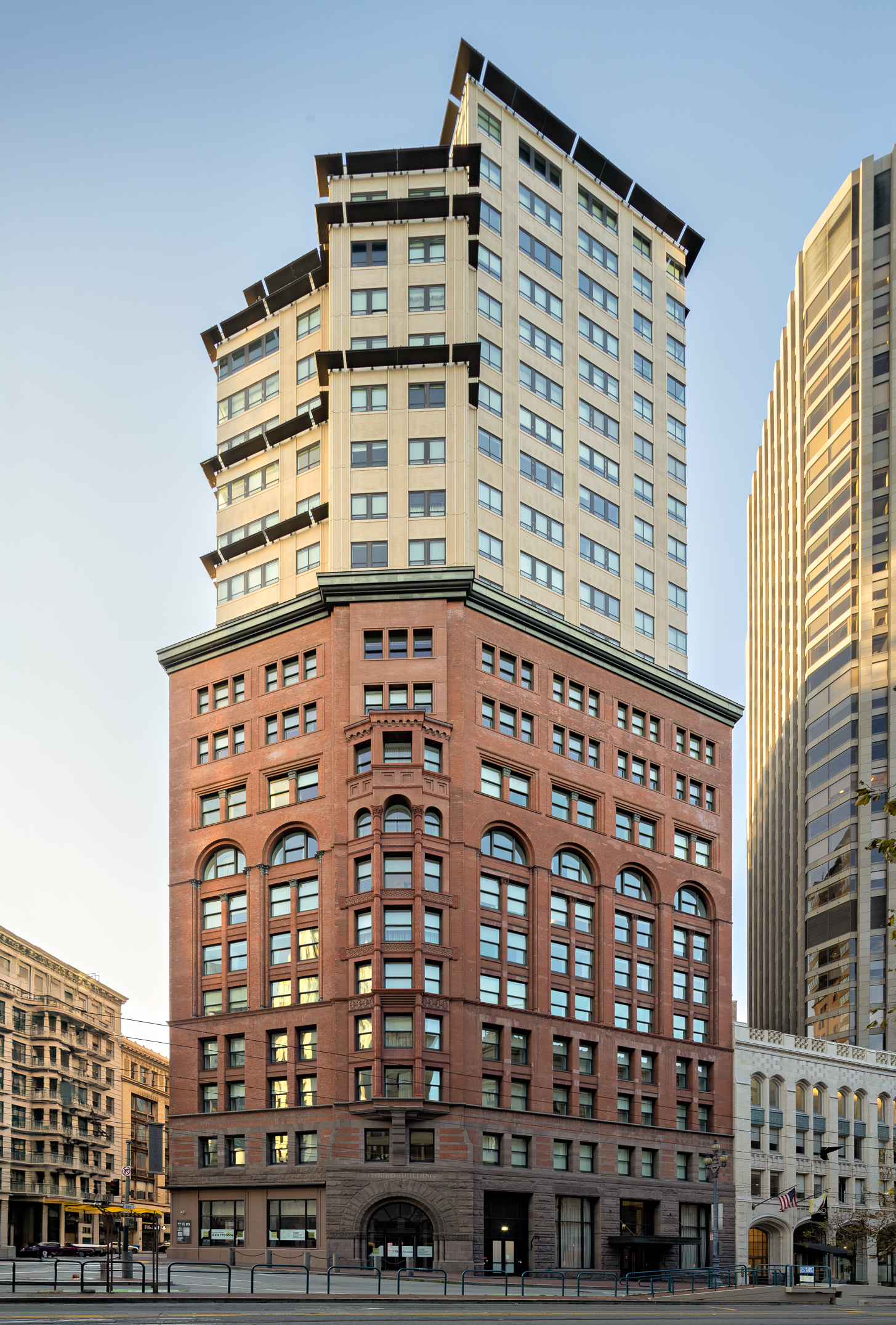 690 Market Street 2402