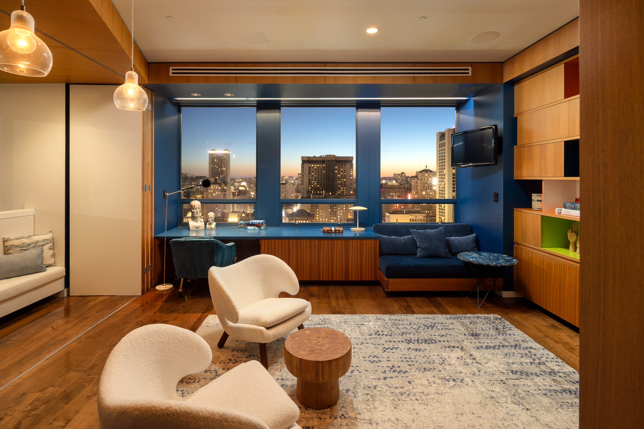 690 Market Street 2402