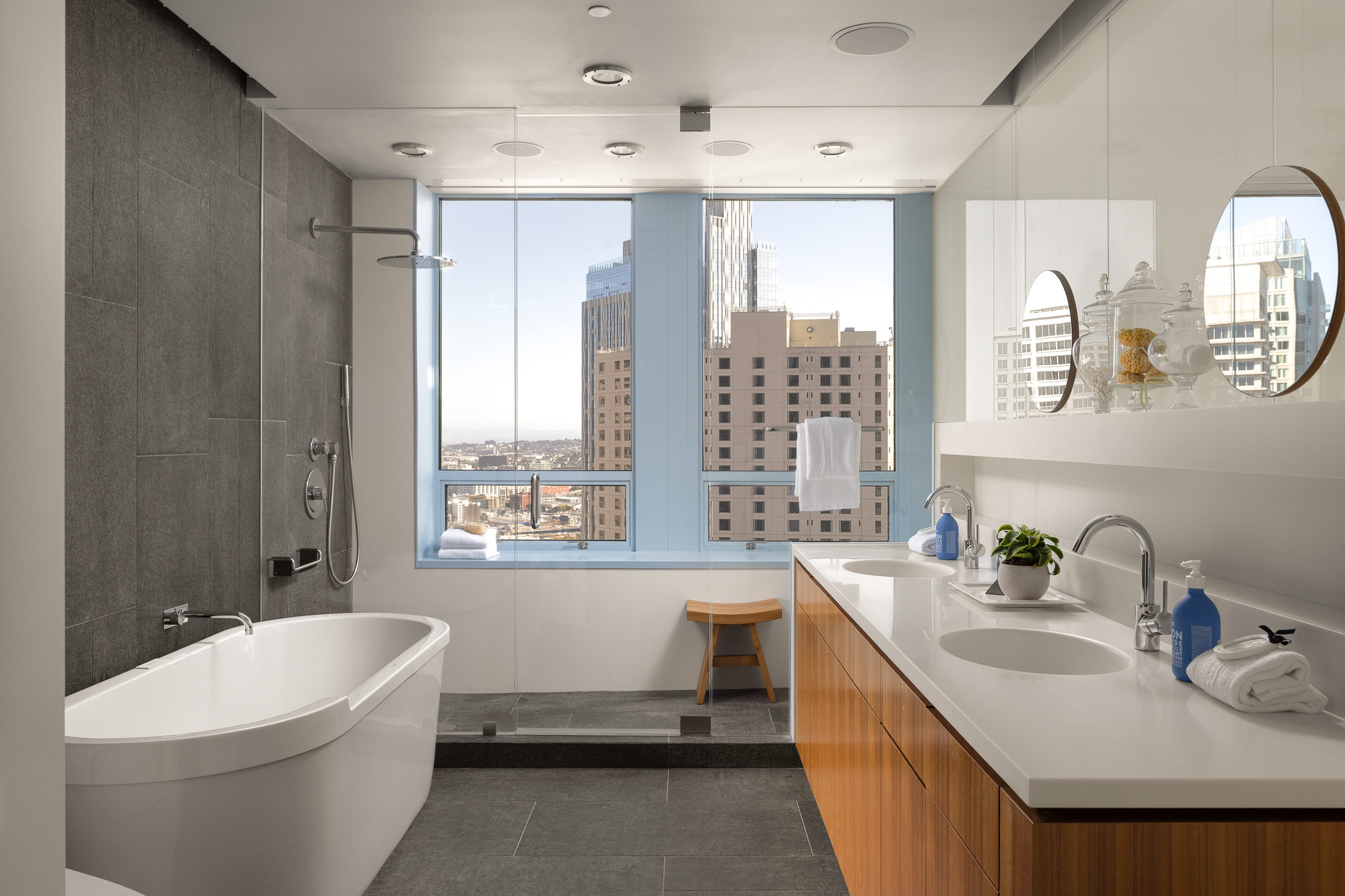 690 Market Street 2402