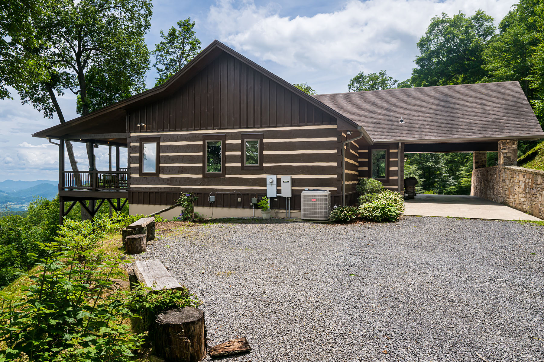 242 Anisidi Trail