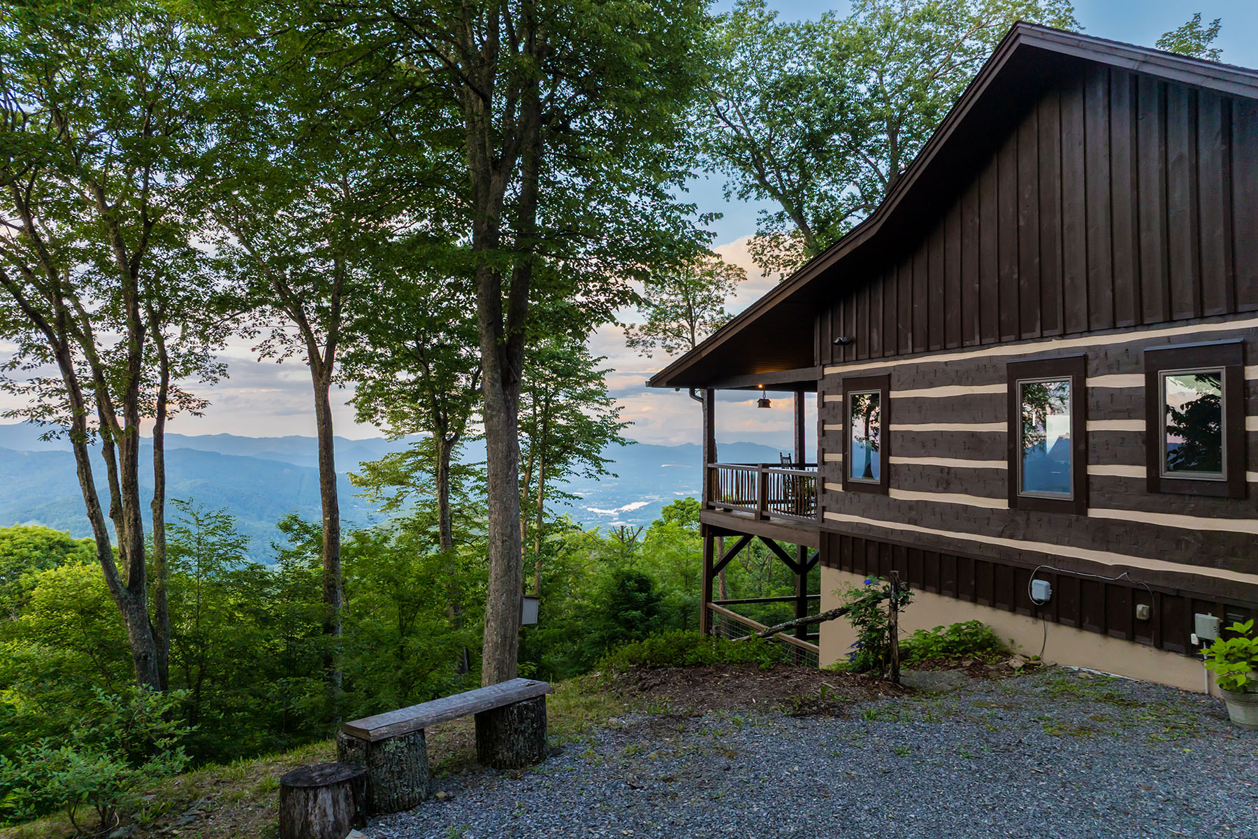 242 Anisidi Trail