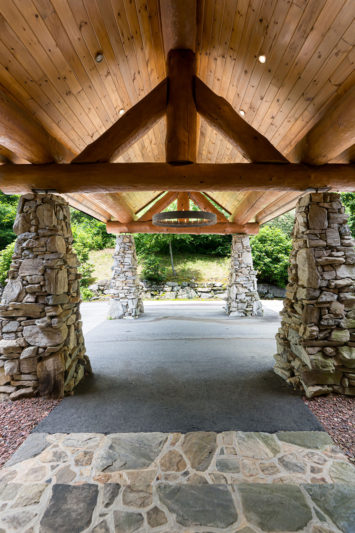 303 Flying Hawk Trail