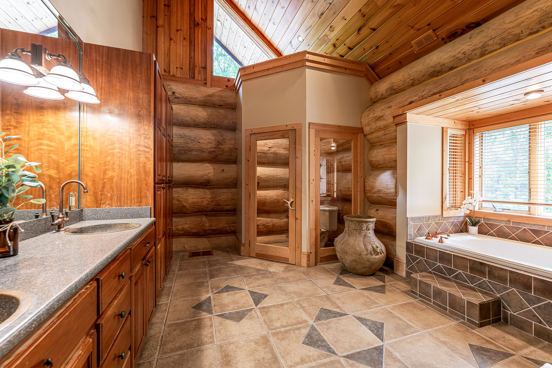 303 Flying Hawk Trail