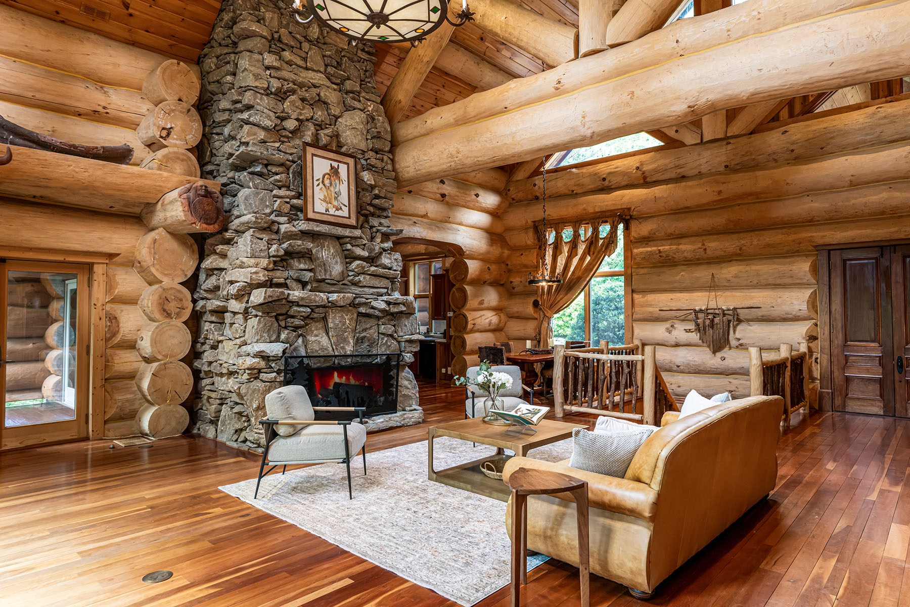 303 Flying Hawk Trail