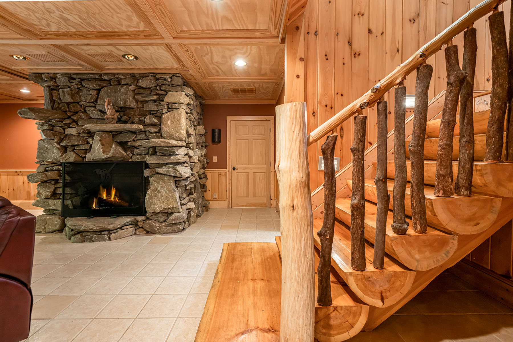 303 Flying Hawk Trail