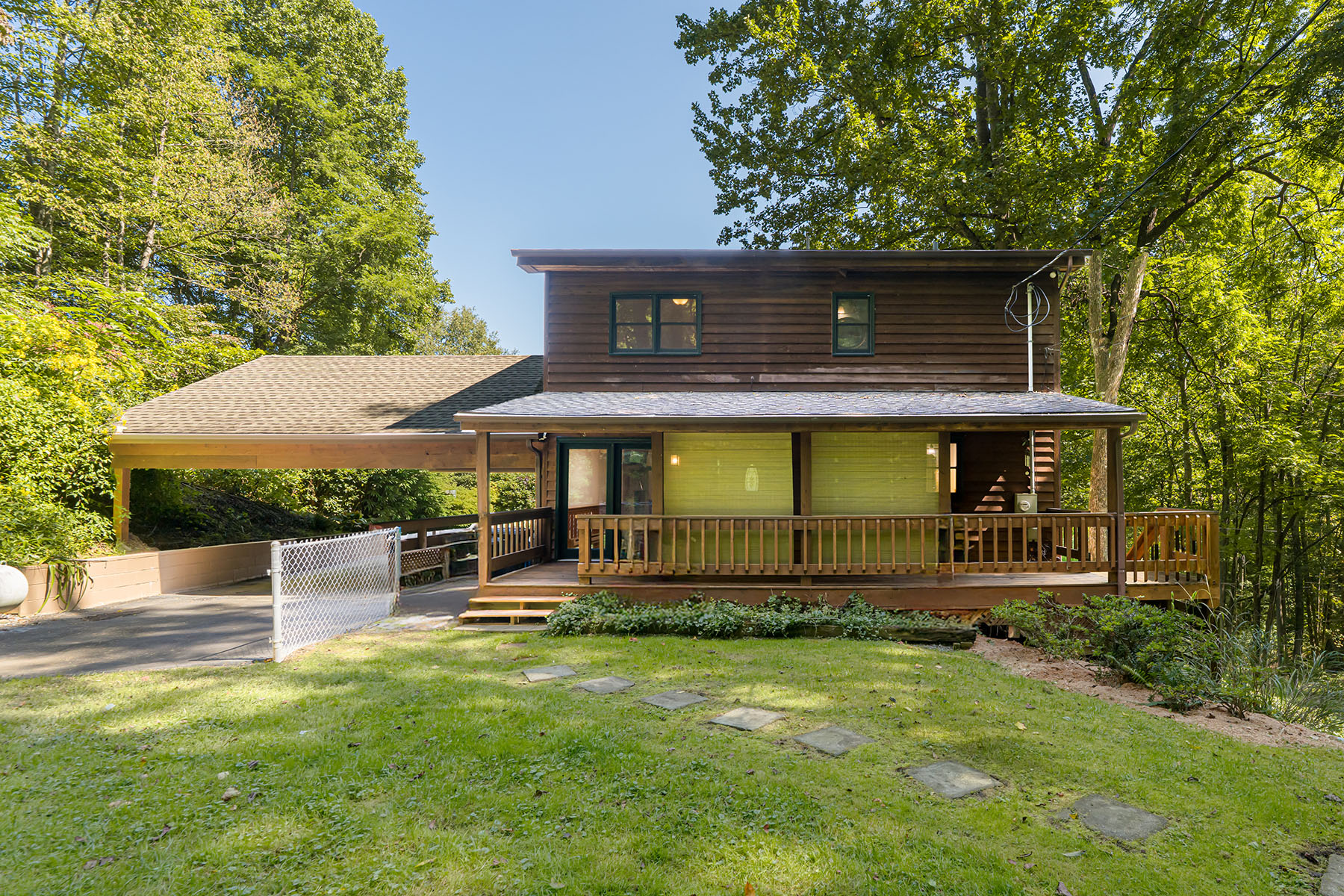 939 Mountain Lake Drive
