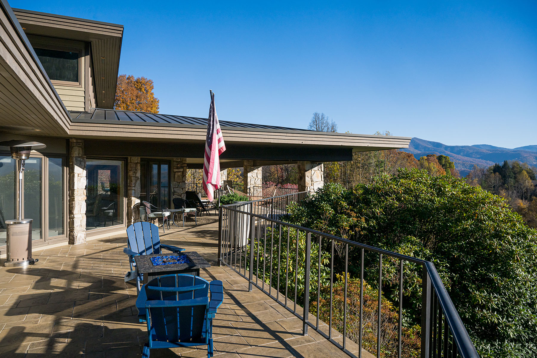 820 Laurel Ridge Drive