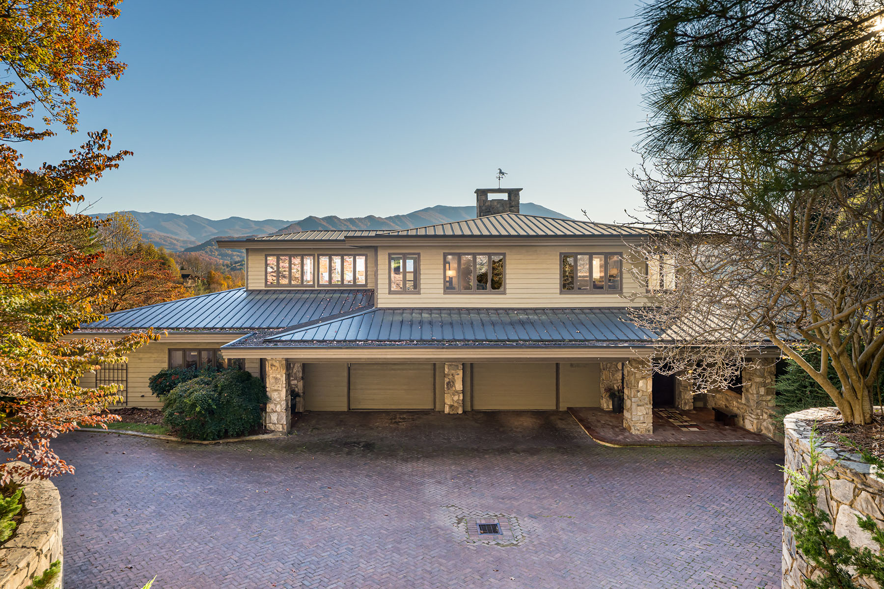 820 Laurel Ridge Drive