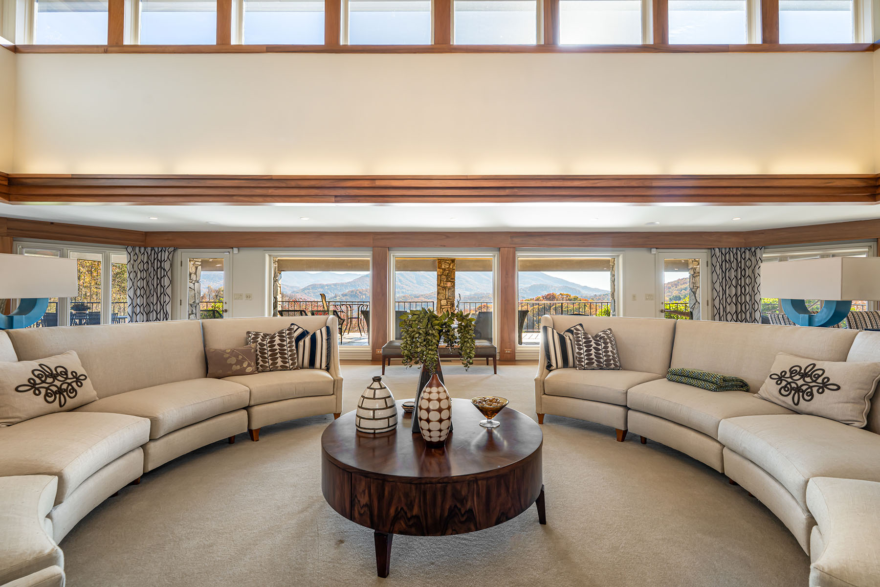 820 Laurel Ridge Drive