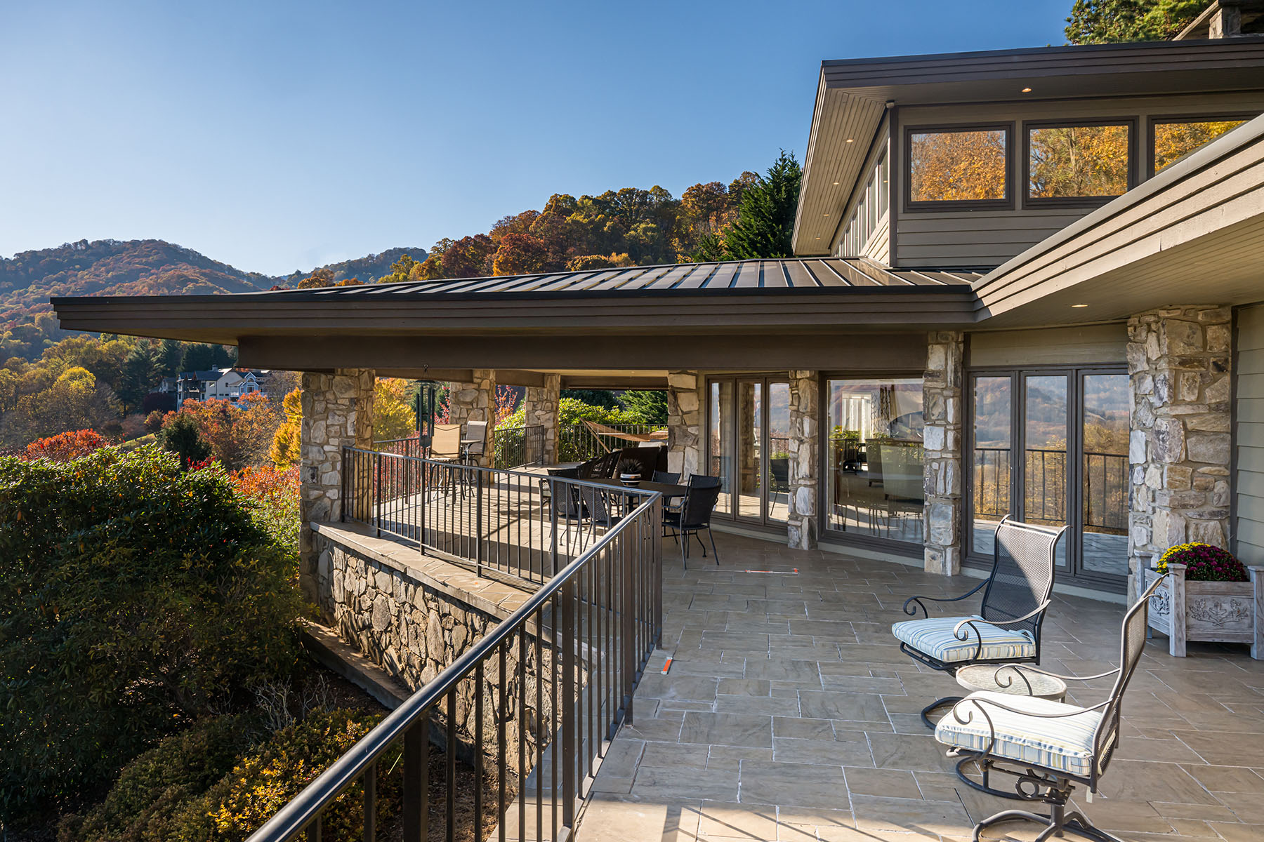 820 Laurel Ridge Drive