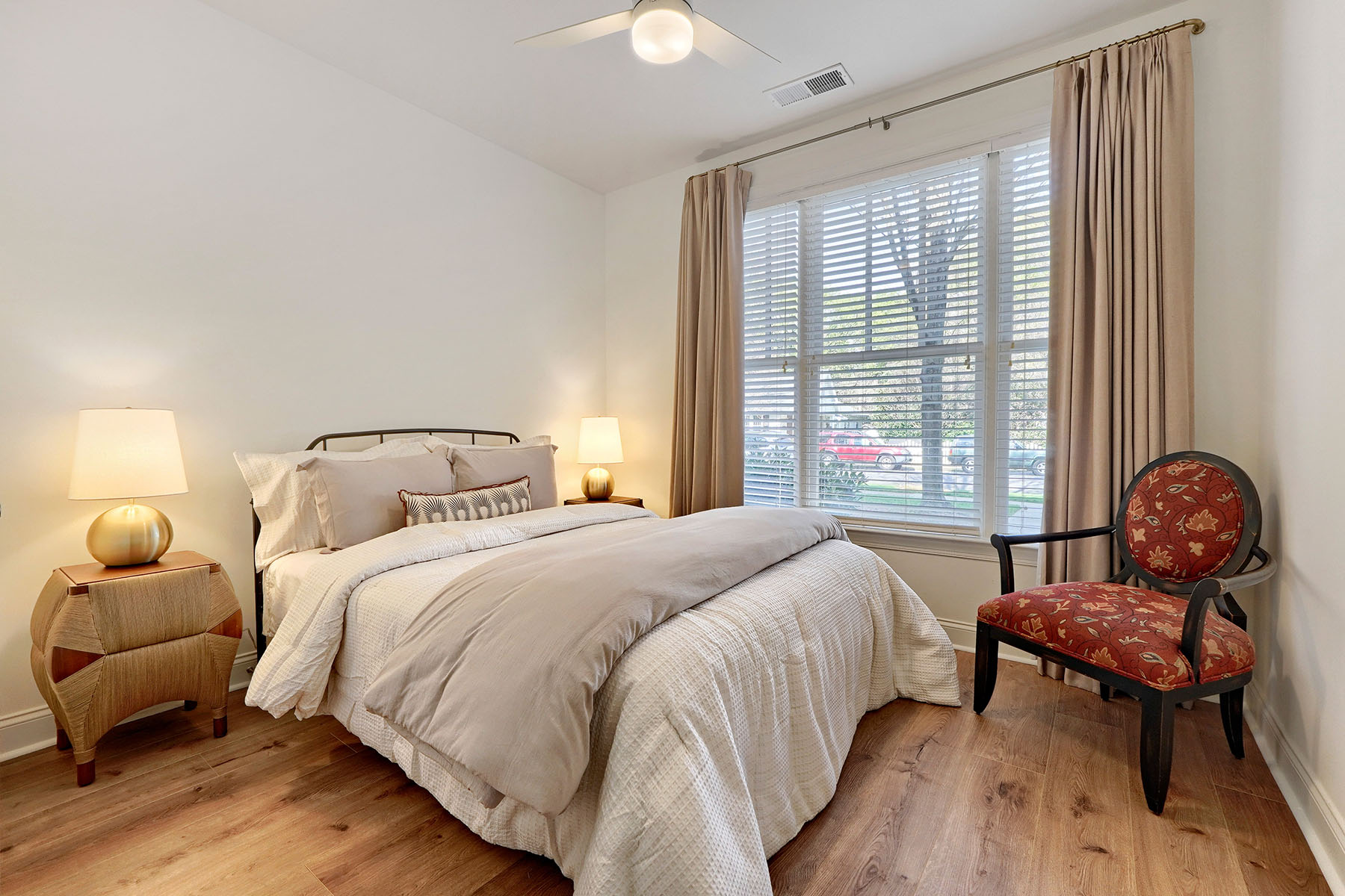 518 Clarice Avenue , 100