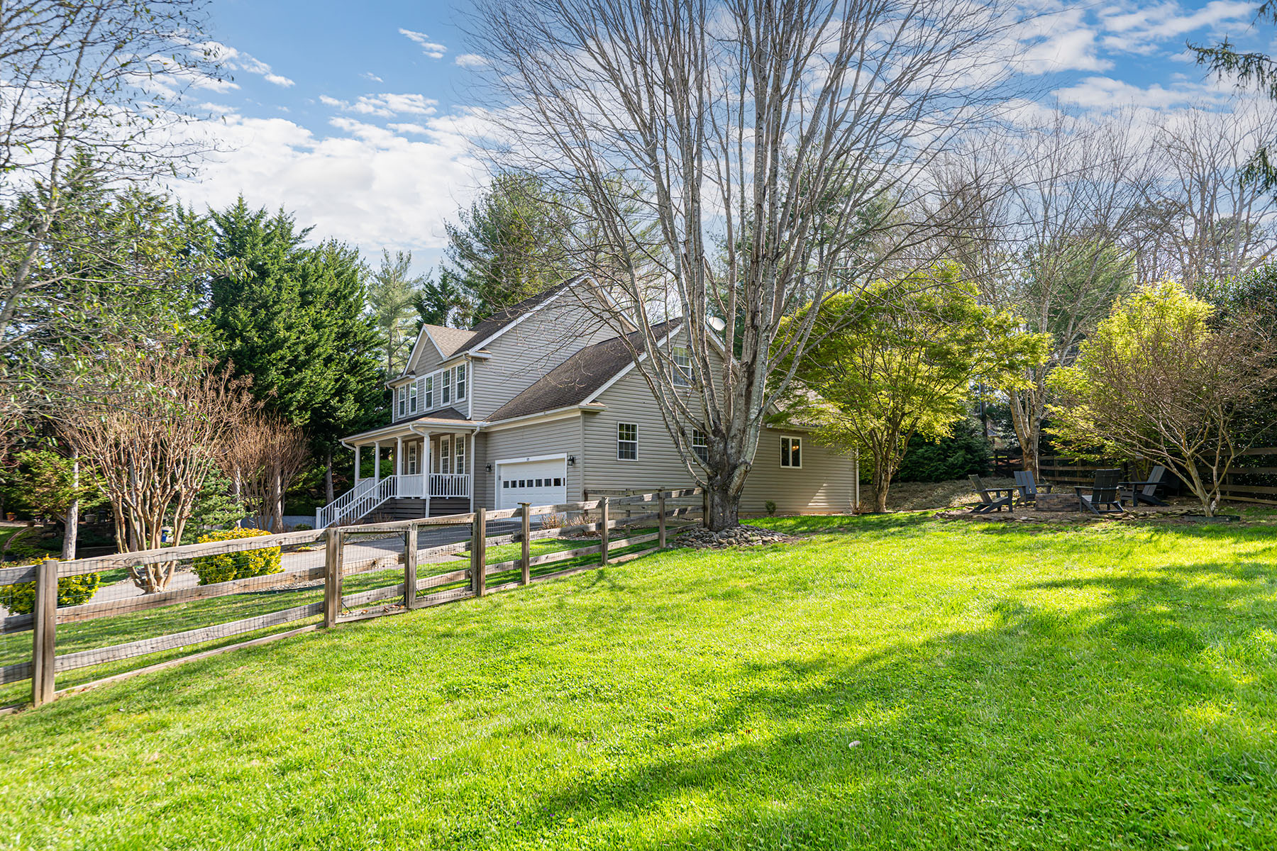 305 Woodview Court