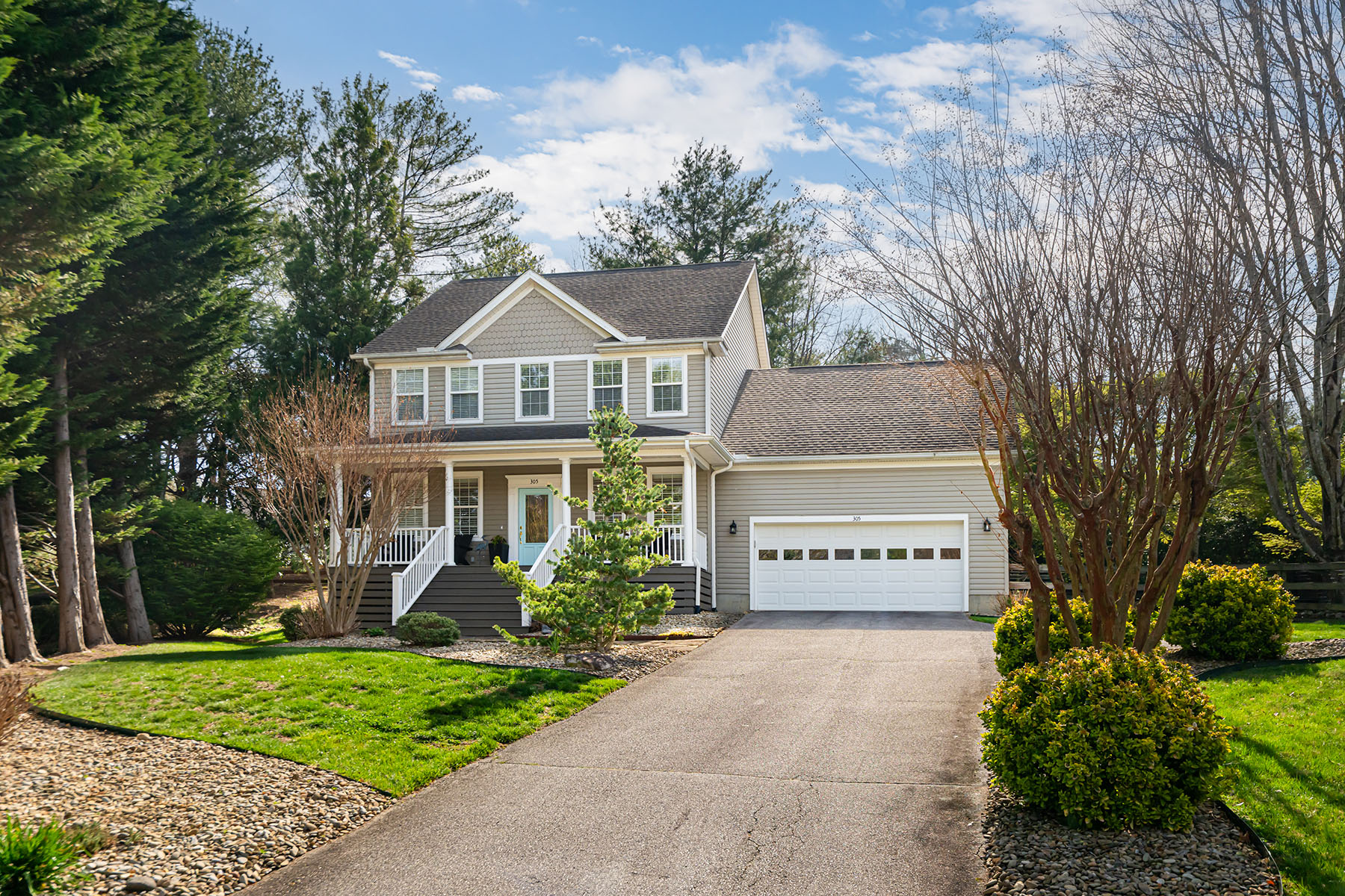 305 Woodview Court