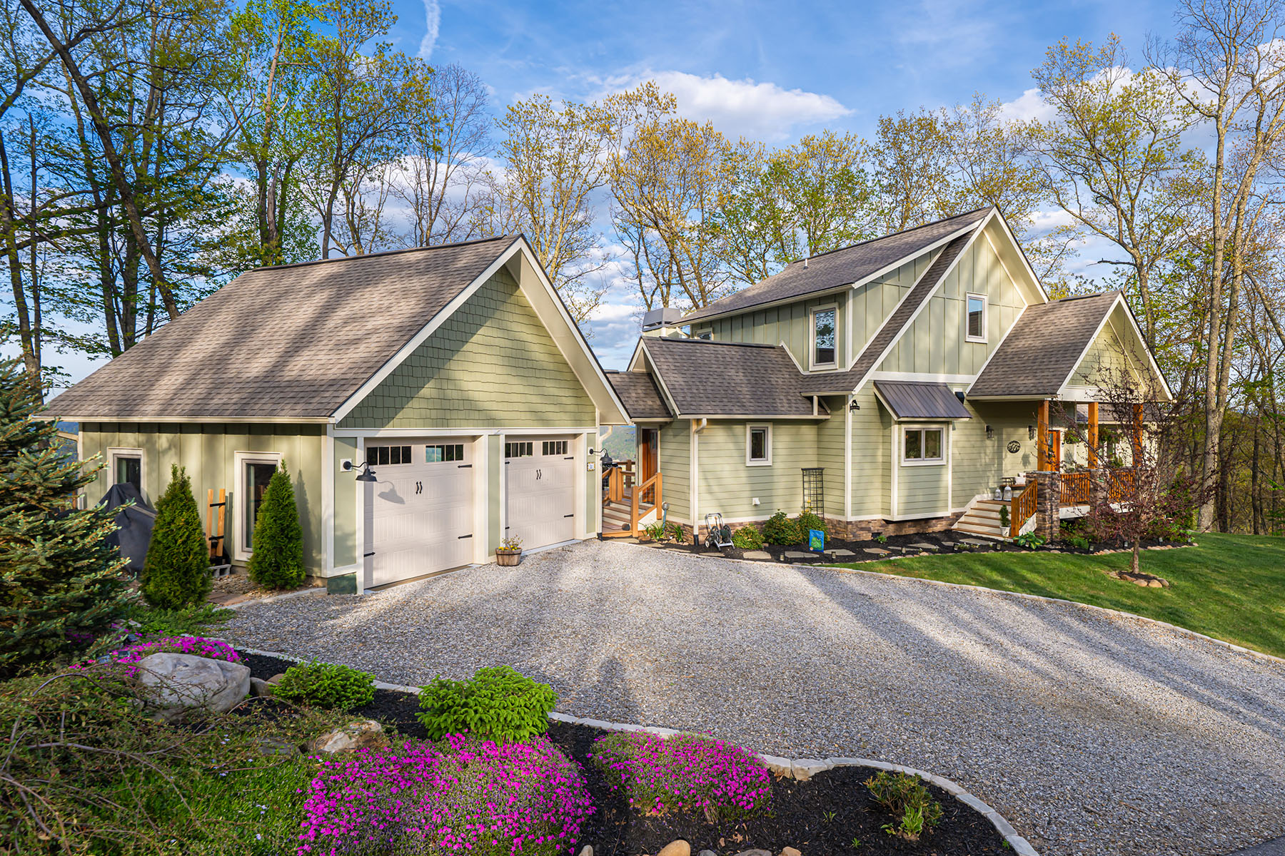 366 Signature Row Boulevard