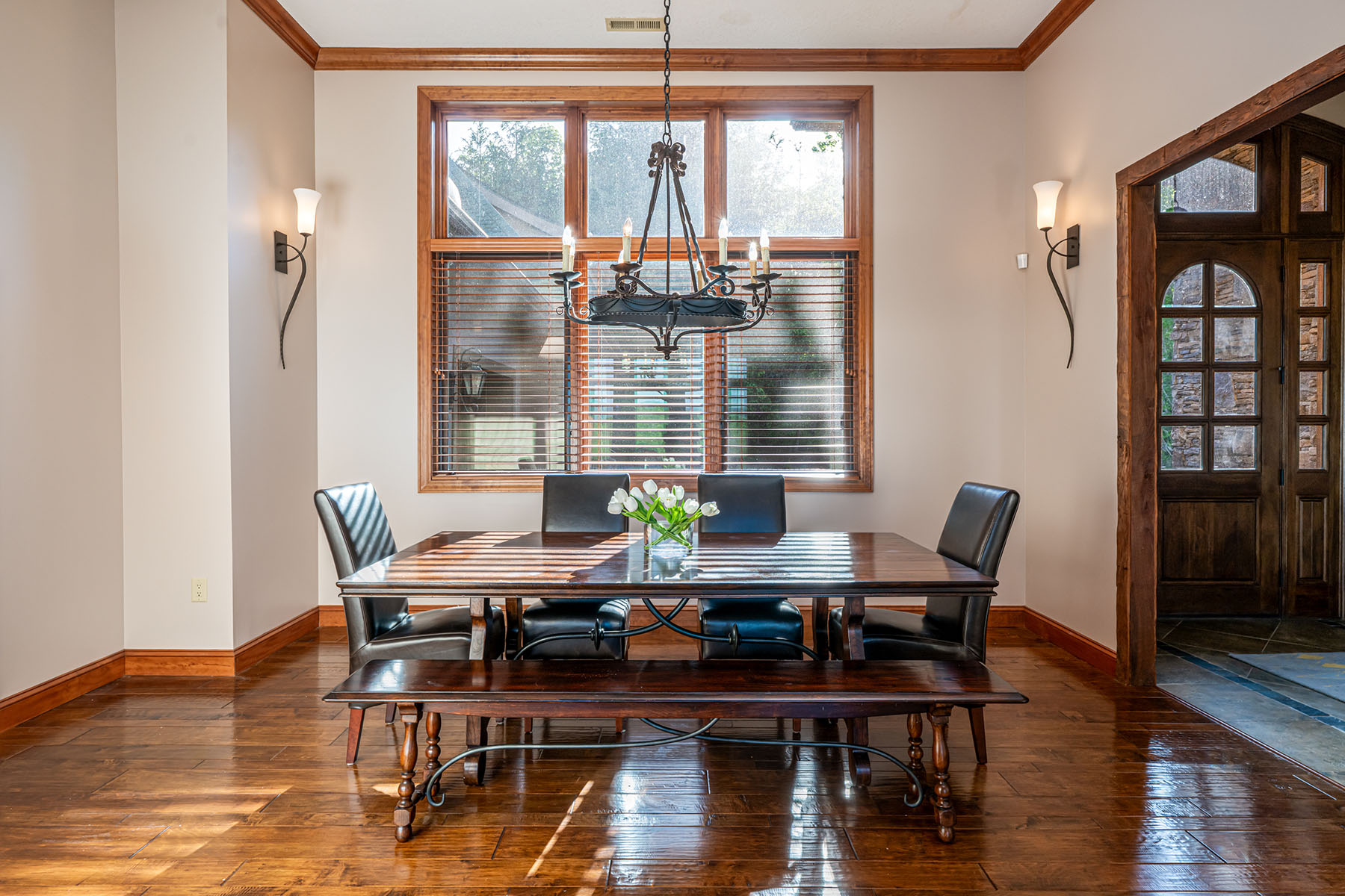 326 Summit Drive